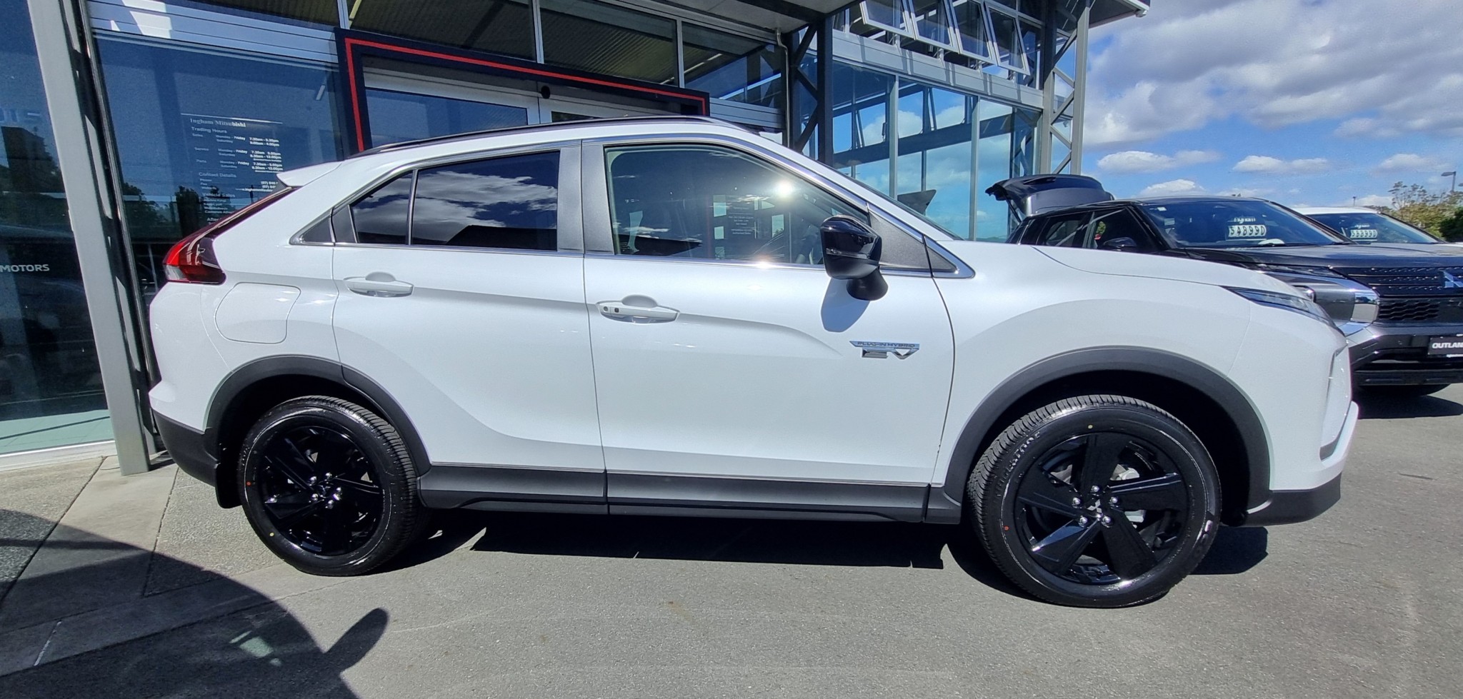 2024 Mitsubishi Eclipse Cross | SPORT PHEV/4WD/AT | 25778 | 2