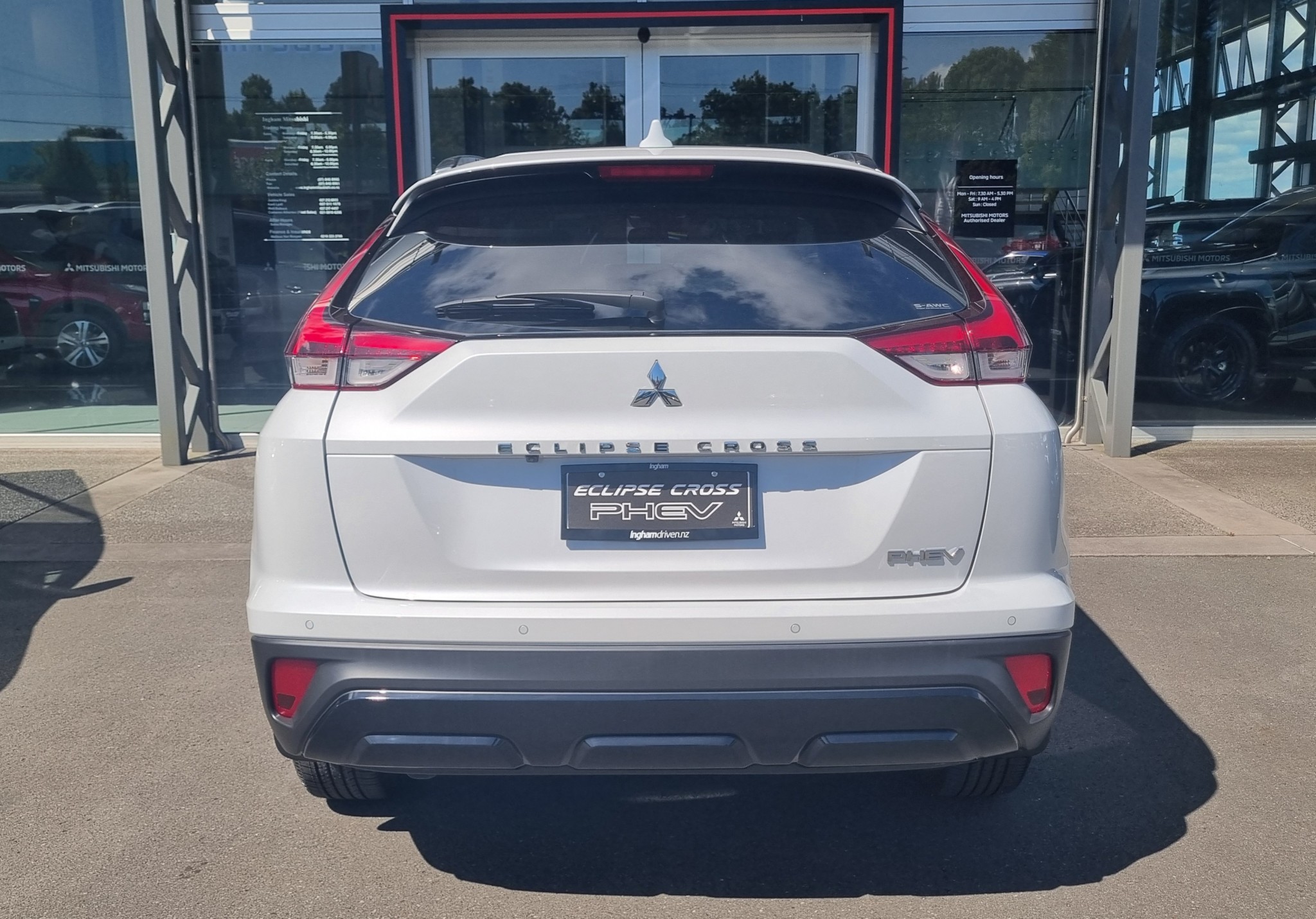 2024 Mitsubishi Eclipse Cross | SPORT PHEV/4WD/AT | 25778 | 4