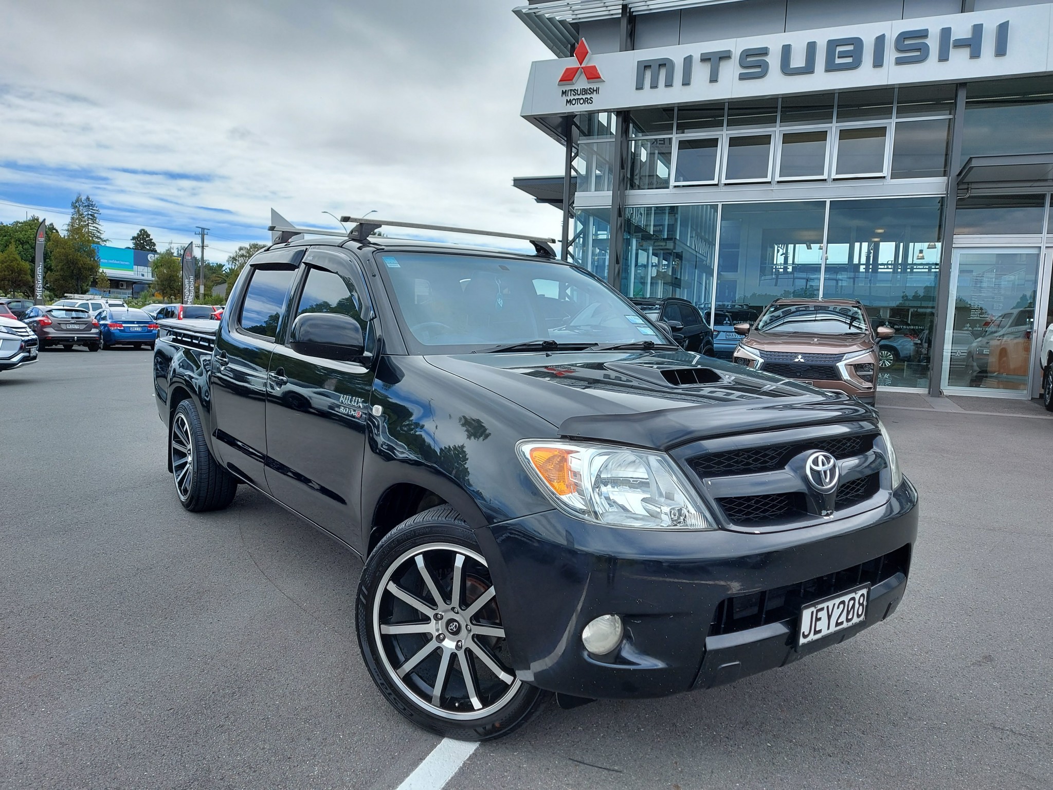 2006 Toyota Hilux | 3.0TD 2WD D/C UTE 5M | 14133 | 1