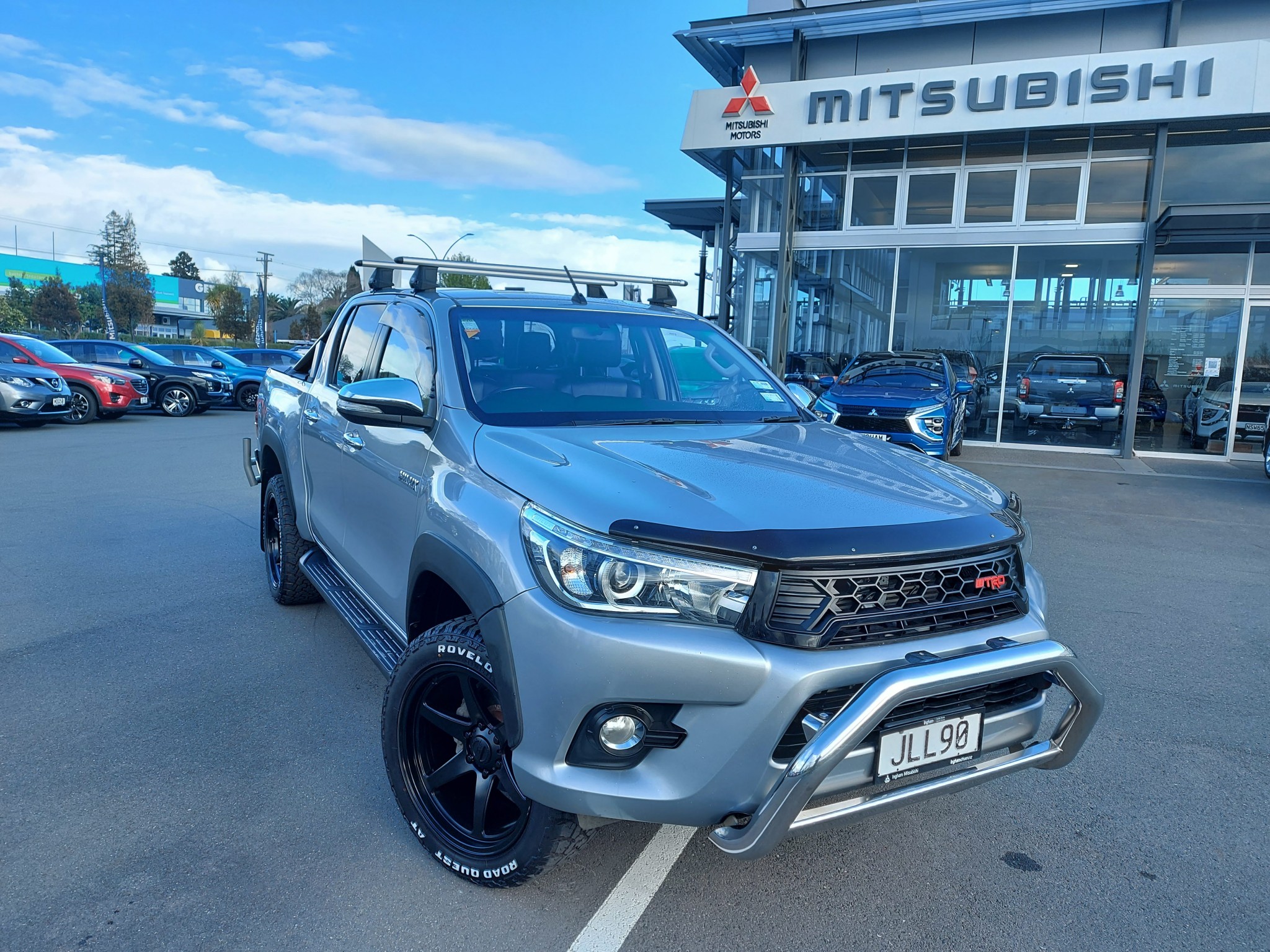 2015 Toyota Hilux | SR5 LIMITED TD DC 4WD | 15977 | 1