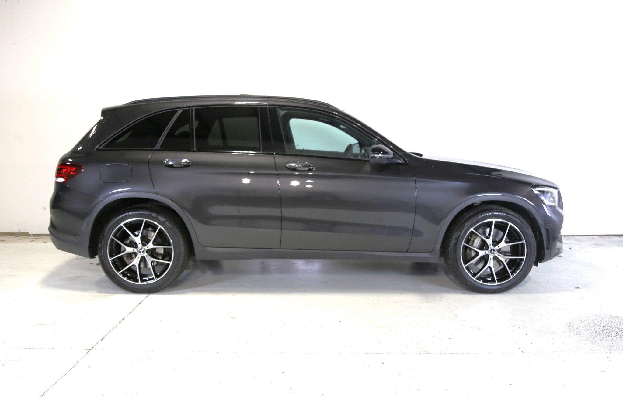 2021 Mercedes-Benz GLC 300 | NZ New AMG Line 190Kw 20s | 23944 | 3