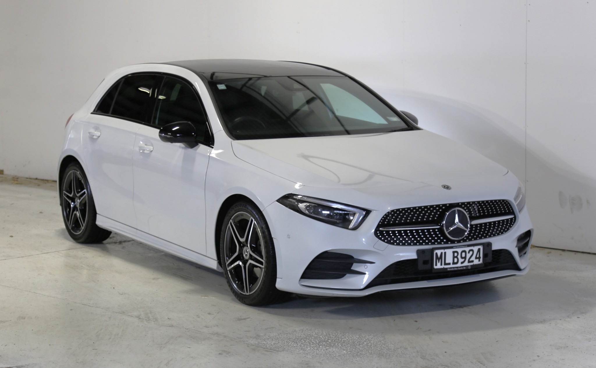 2019 Mercedes-Benz A 180 | NZ New AMG Line MBUX 2y warranty | 24269 | 1