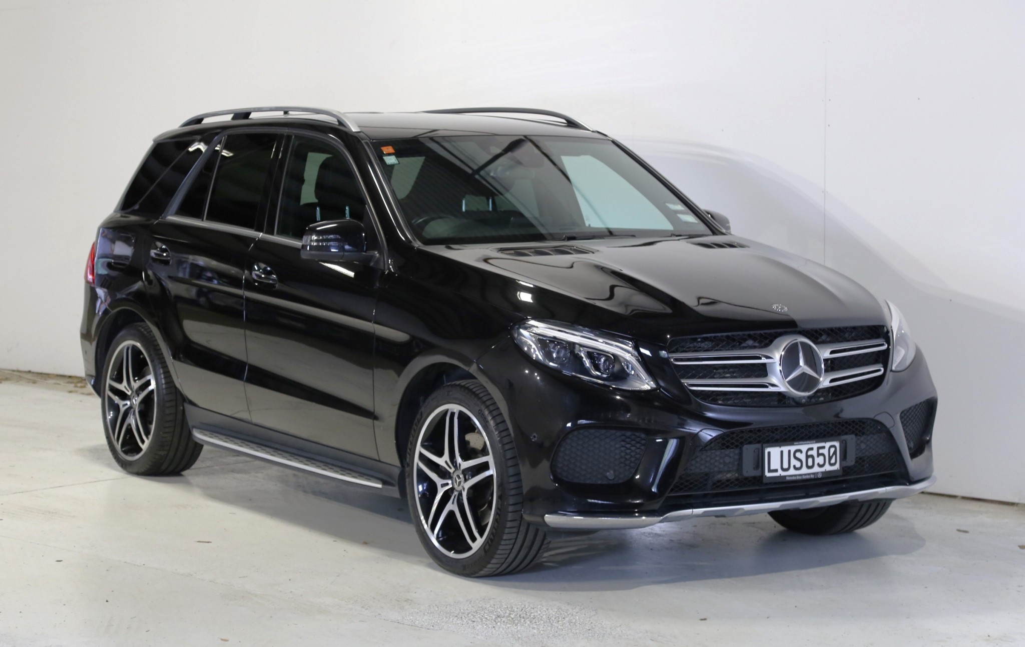 2018 Mercedes-Benz GLE 350 d | Nz New AMG Line Plus 190Kw 3.0D 4WD 9A | 24512 | 1