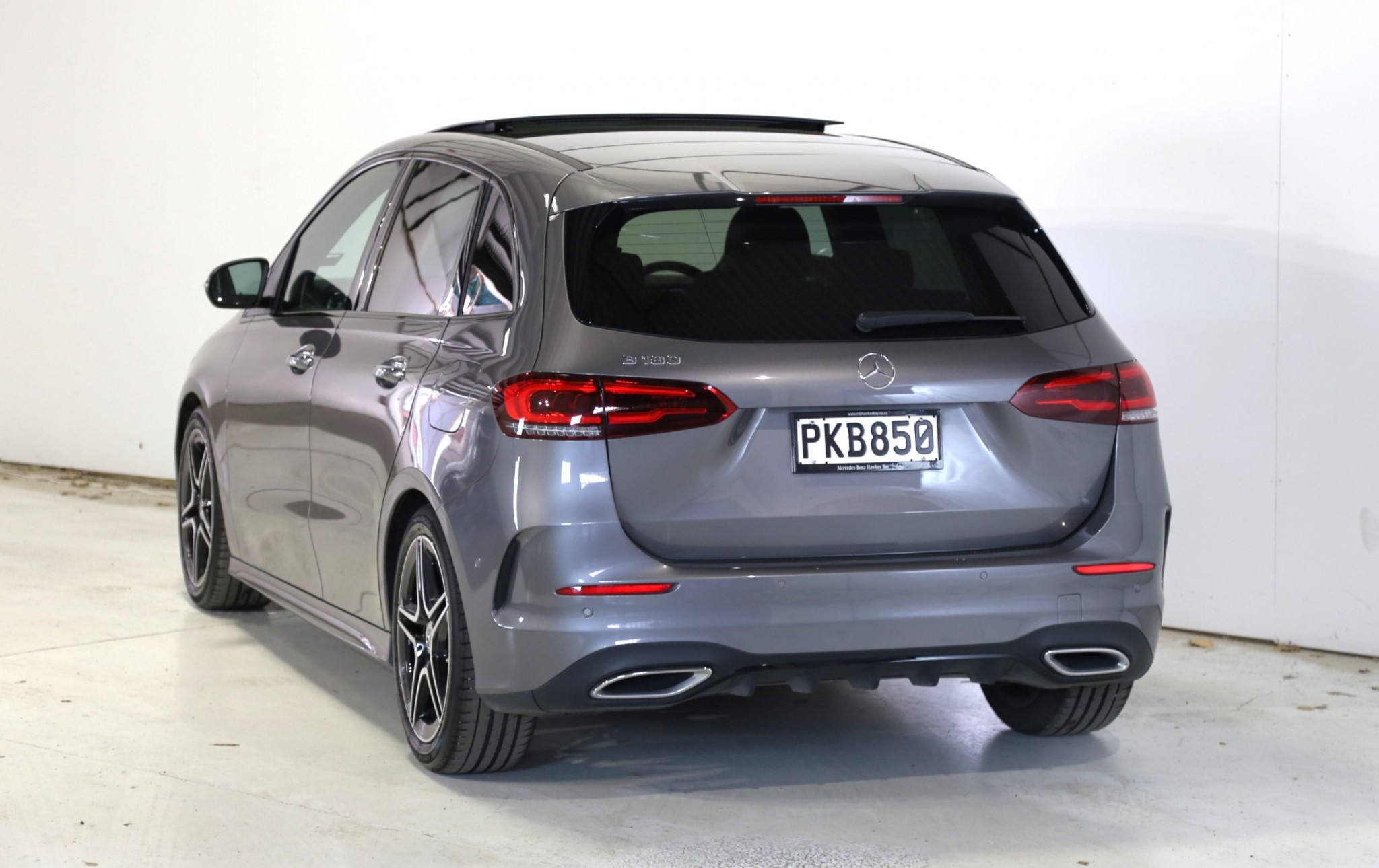 2022 Mercedes-Benz B 180 | NZ New AMG Line Multibeams MBUX | 24564 | 5