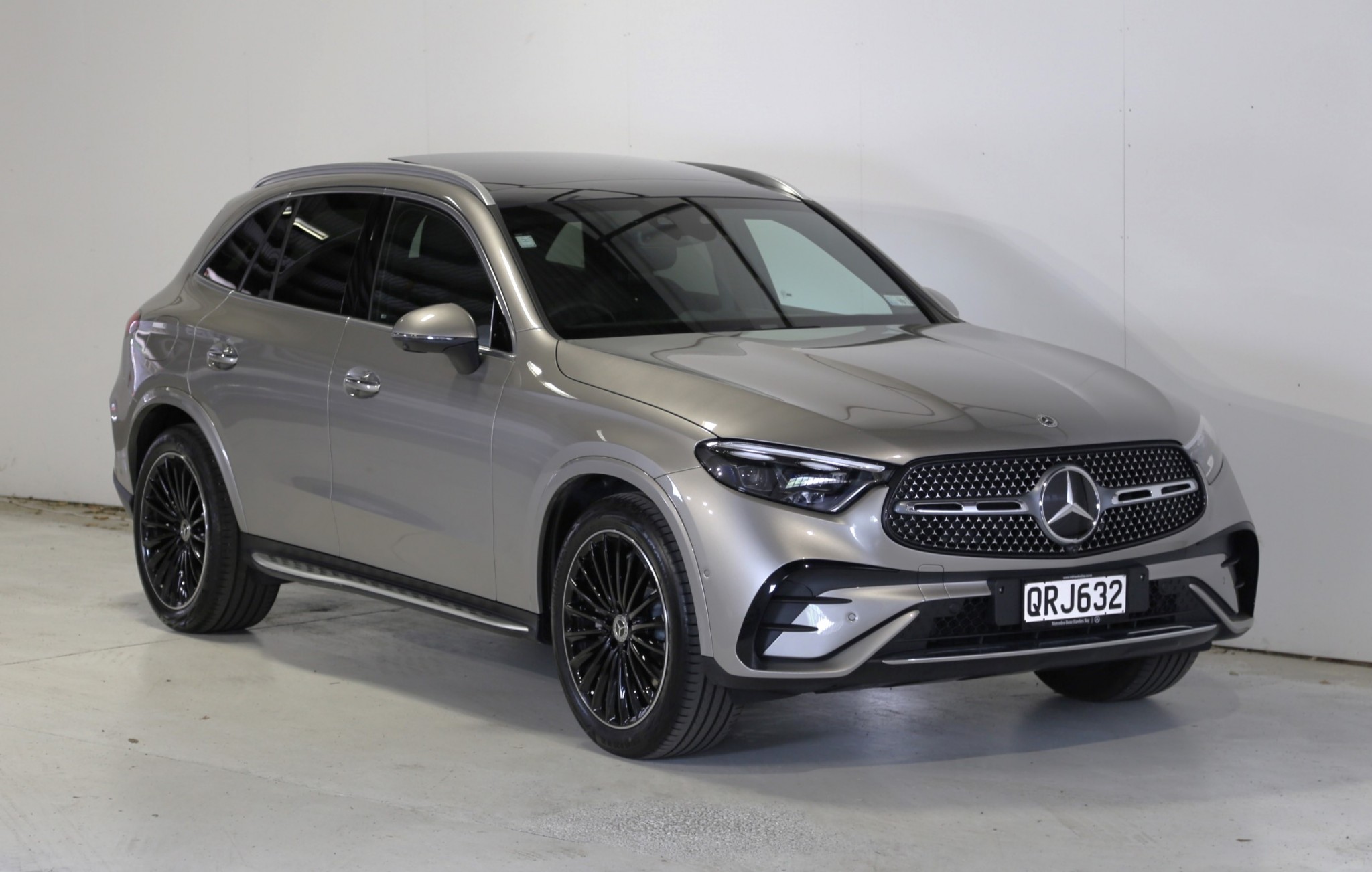 2024 Mercedes-Benz GLC 300 | NZ New Demo Plus Pack MBUX 190Kw | 24958 | 1