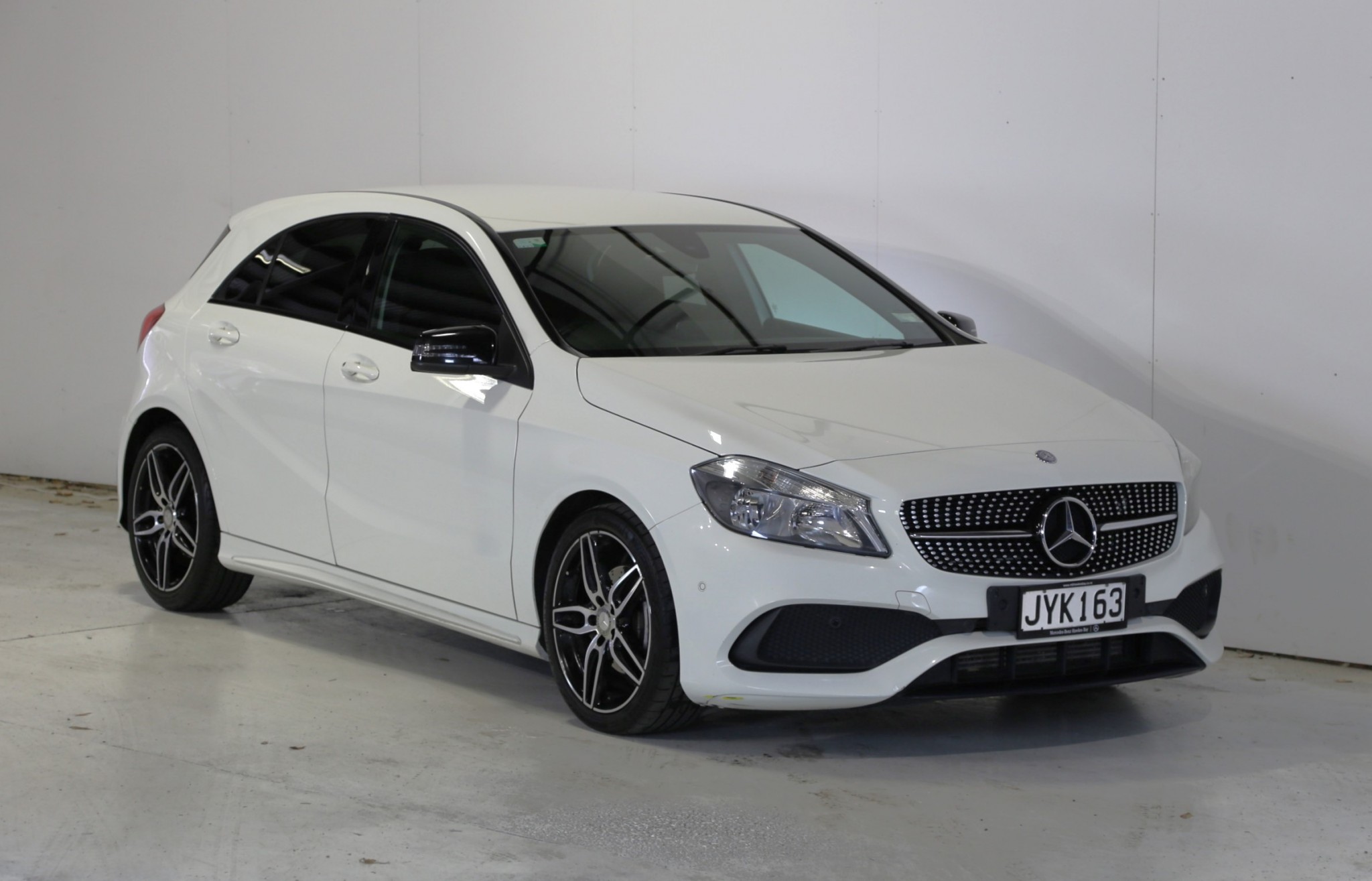 2016 Mercedes-Benz A 180 | NZ New GPS Reverse Cam Alloys | 25087 | 1