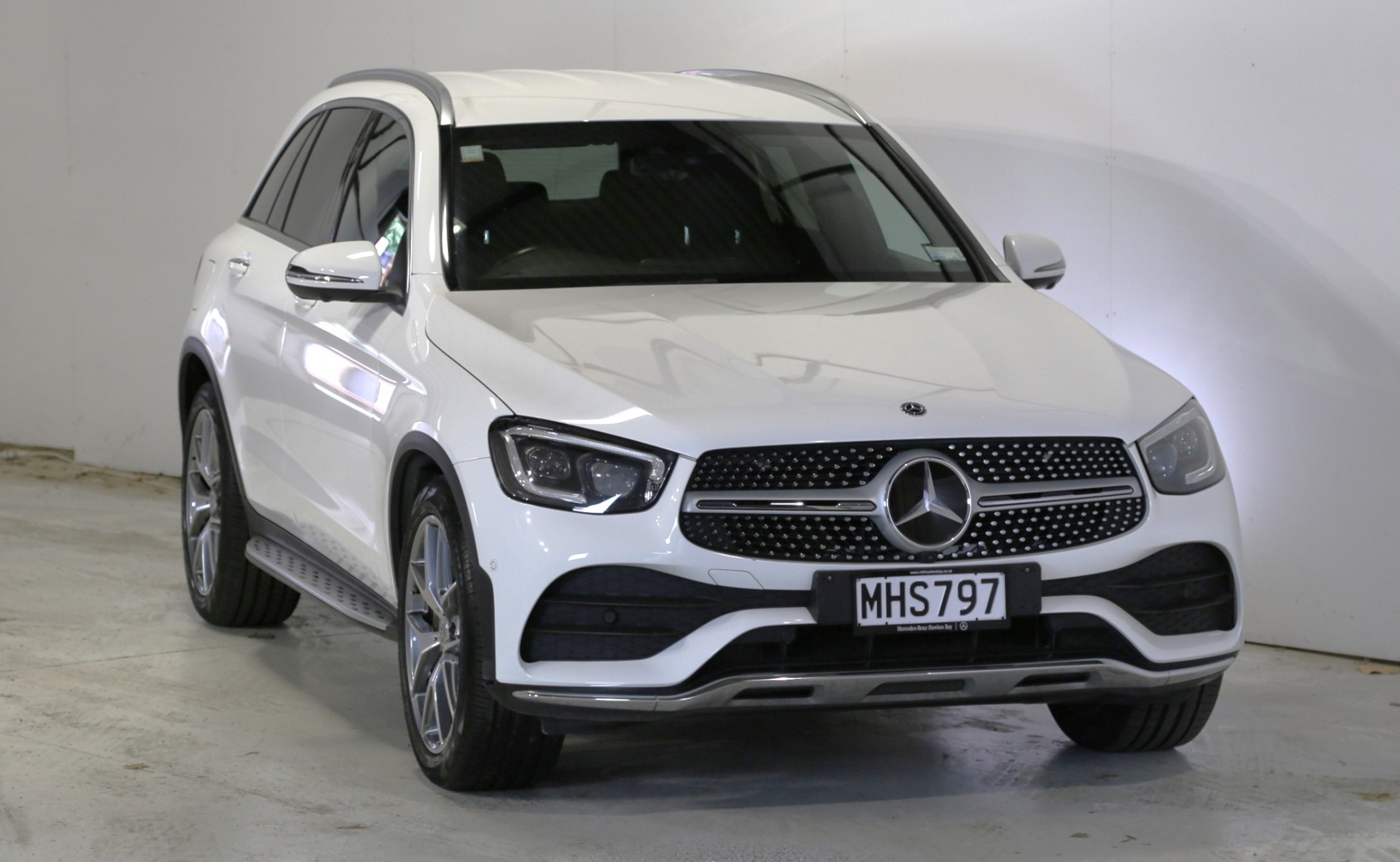 2019 Mercedes-Benz GLC 300 | NZ New AMG Line 190Kw MBUX Multibeams | 25569 | 2