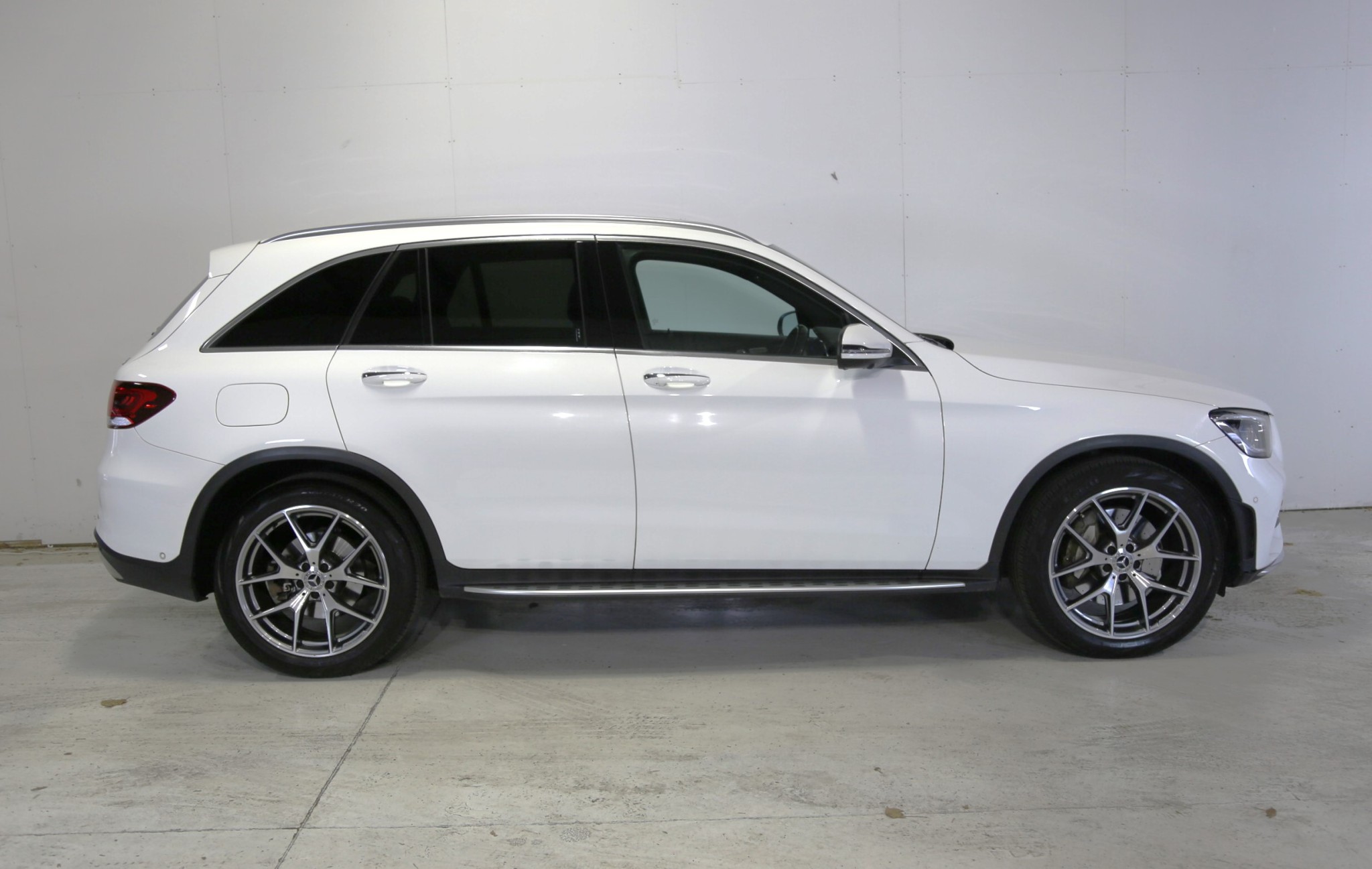 2019 Mercedes-Benz GLC 300 | NZ New AMG Line 190Kw MBUX Multibeams | 25569 | 3