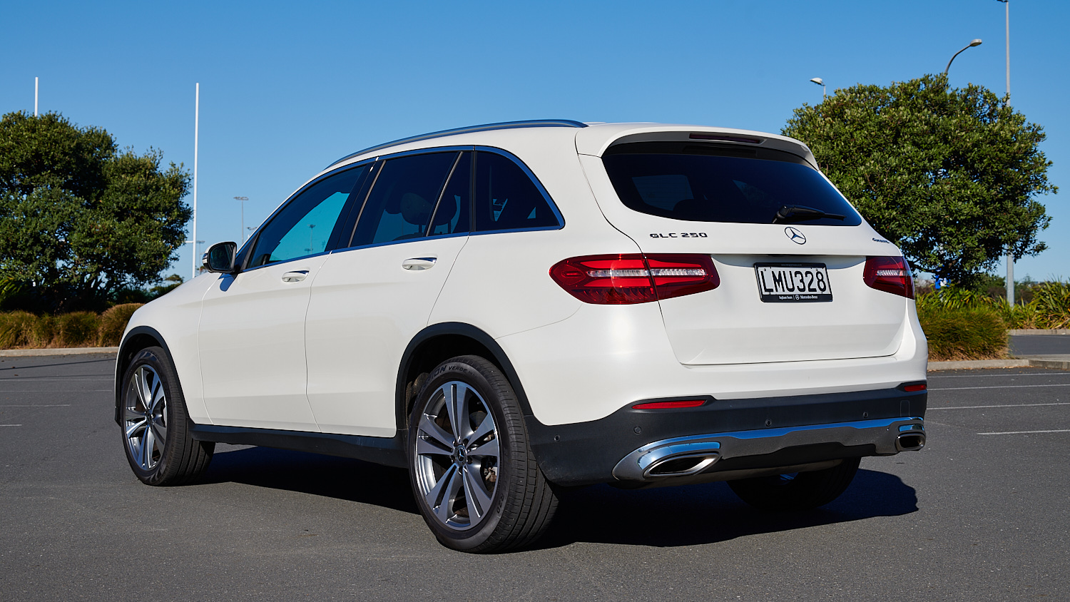 2018 Mercedes-Benz GLC 250 | 250 2.0P/4WD/9AT/SW | 23547 | 7