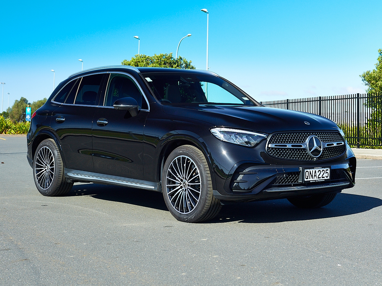 2024 Mercedes-Benz GLC 300 | 300 2.0PMH/4WD/9AT | 23109 | 2