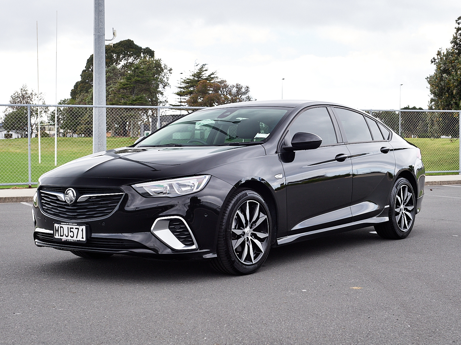 2019 Holden Commodore | RS 2.0PT/9AT | 24423 | 1