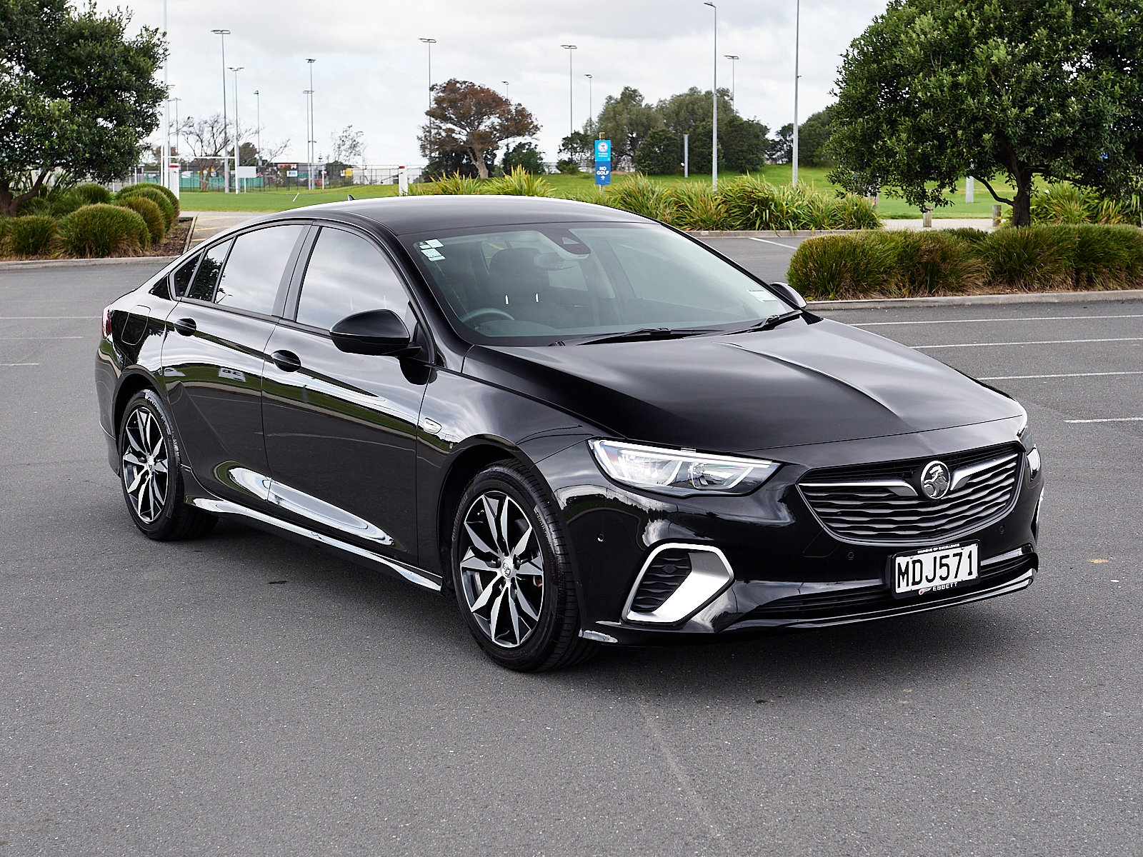 2019 Holden Commodore | RS 2.0PT/9AT | 24423 | 2