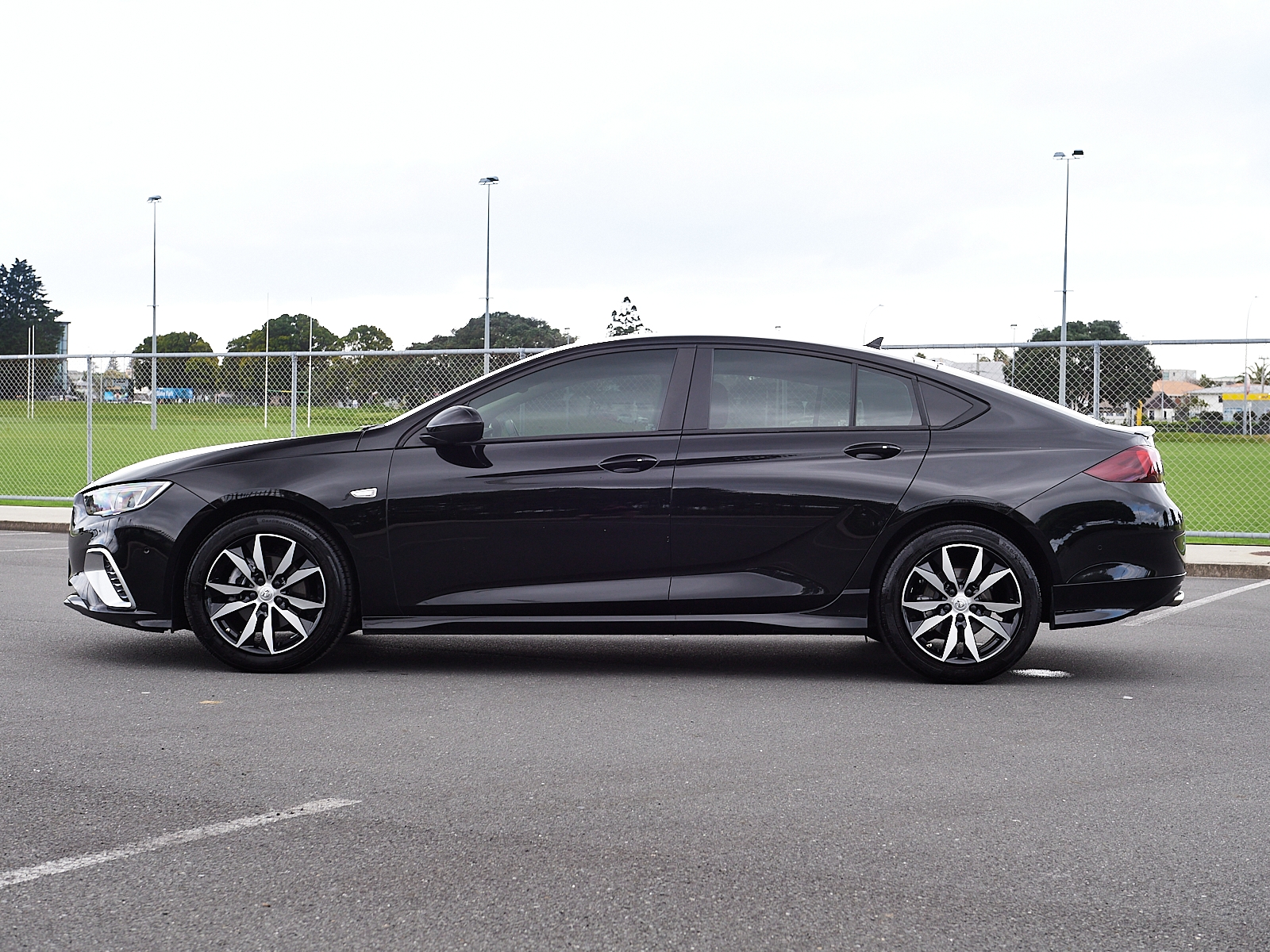 2019 Holden Commodore | RS 2.0PT/9AT | 24423 | 3