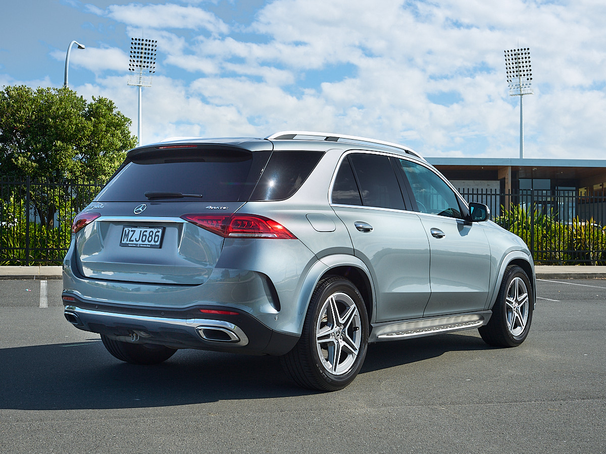 2020 Mercedes-Benz GLE 300 d | 300D 2.0D/4WD/9AT | 24538 | 6