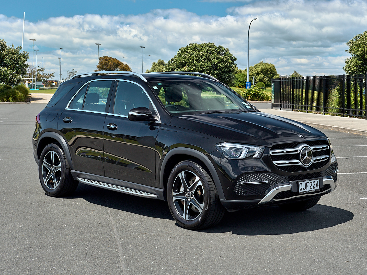 2024 Mercedes-Benz GLE 300 d | 300D 2.0DT/4WD/9AT | 25003 | 2