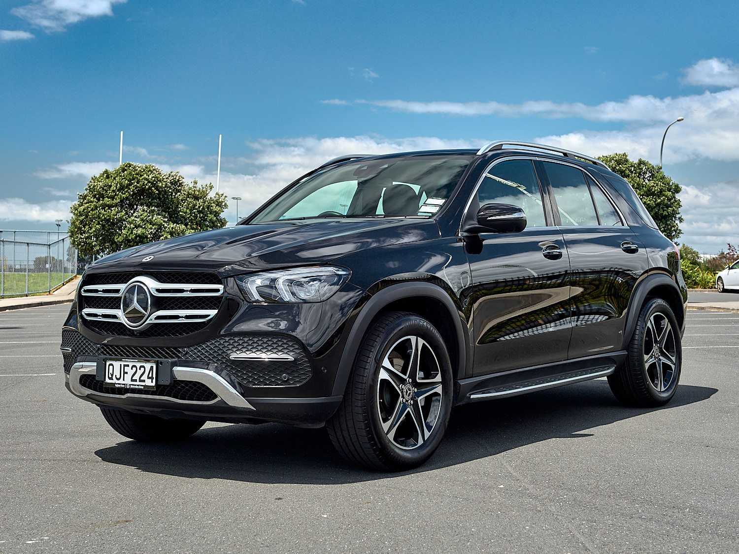 2024 Mercedes-Benz GLE 300 d | 300D 2.0DT/4WD/9AT | 25003 | 7