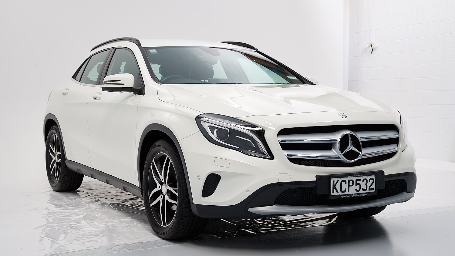 2016 Mercedes-Benz GLA 180 |  1.6P/7AT/HA | 14915 | 1