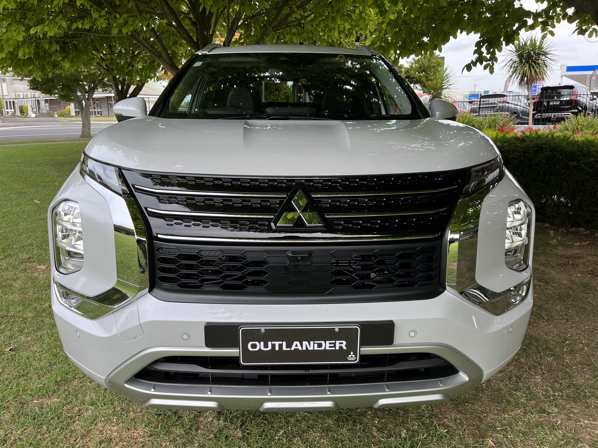 2023 Mitsubishi Outlander | VRX PHEV/4WD/AUTO 7 SEAT Plug In Petrol Hybrid | 23675 | 2