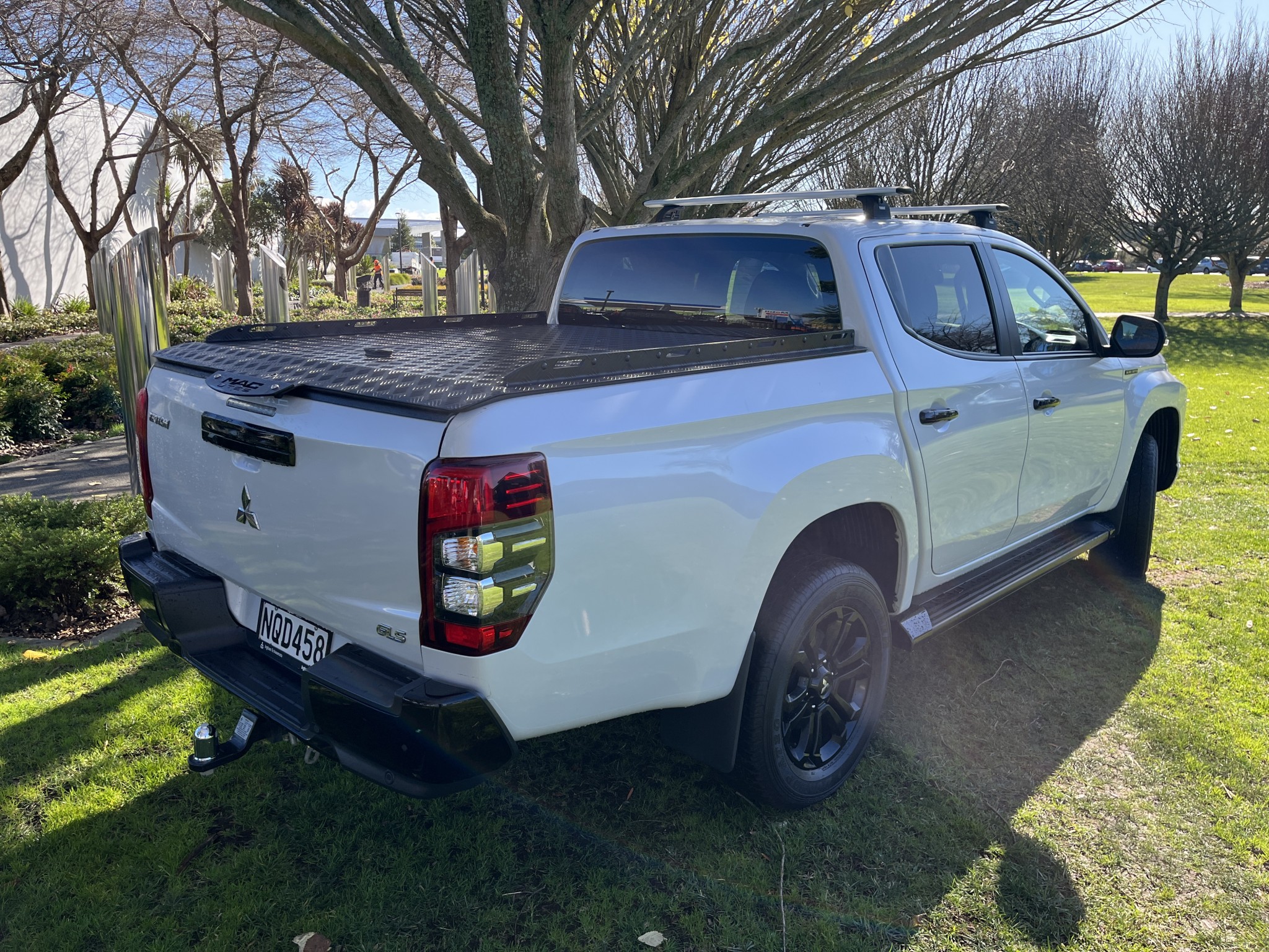 2021 Mitsubishi Triton | DC GLSB 4WD 6AT 2.4D AUTO 4X4 DIESEL  | 24018 | 3