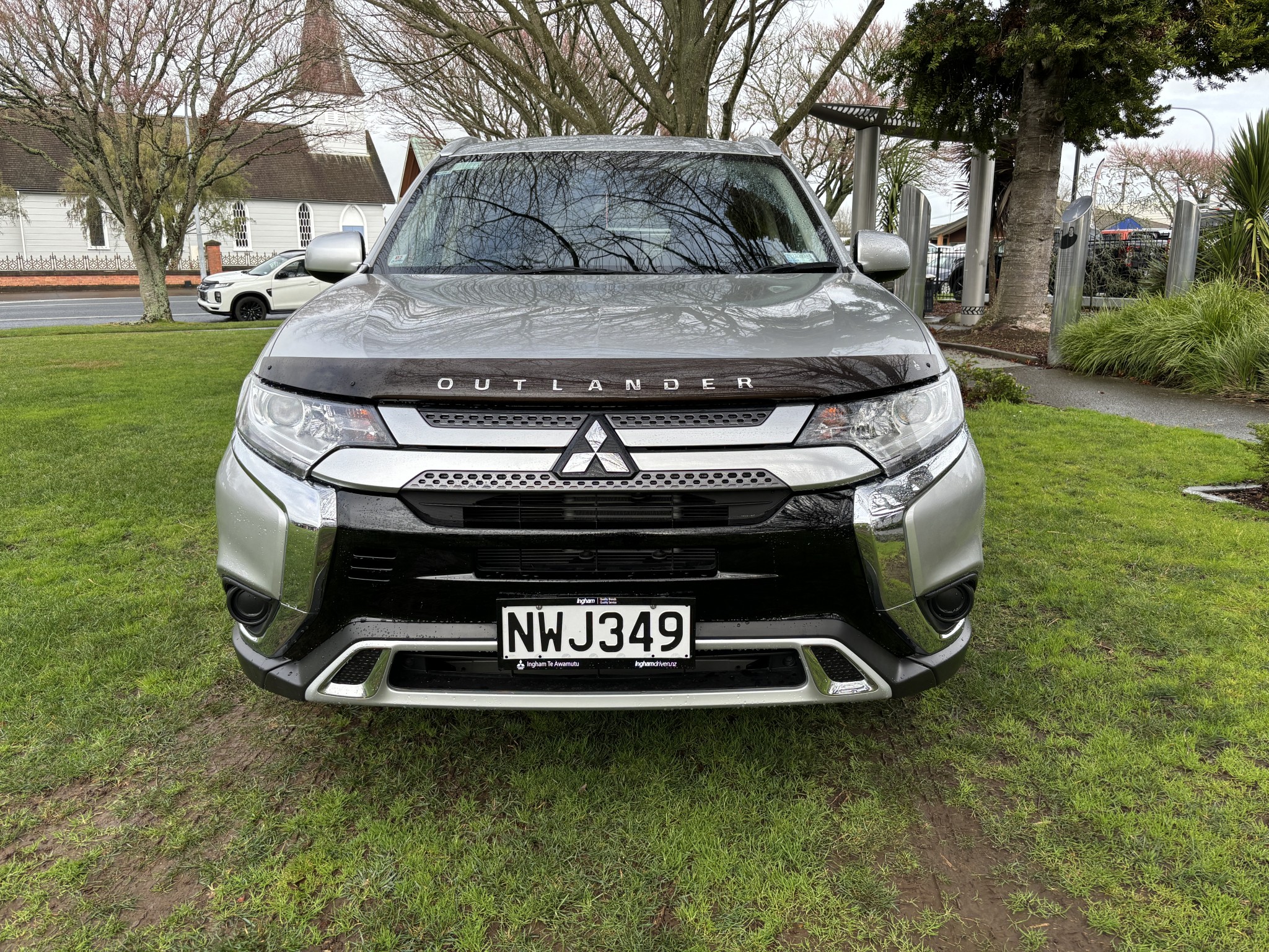 2021 Mitsubishi Outlander | LS 2.4P/CVT 2WD AUTO 7 SEAT PETROL SUV | 24238 | 2