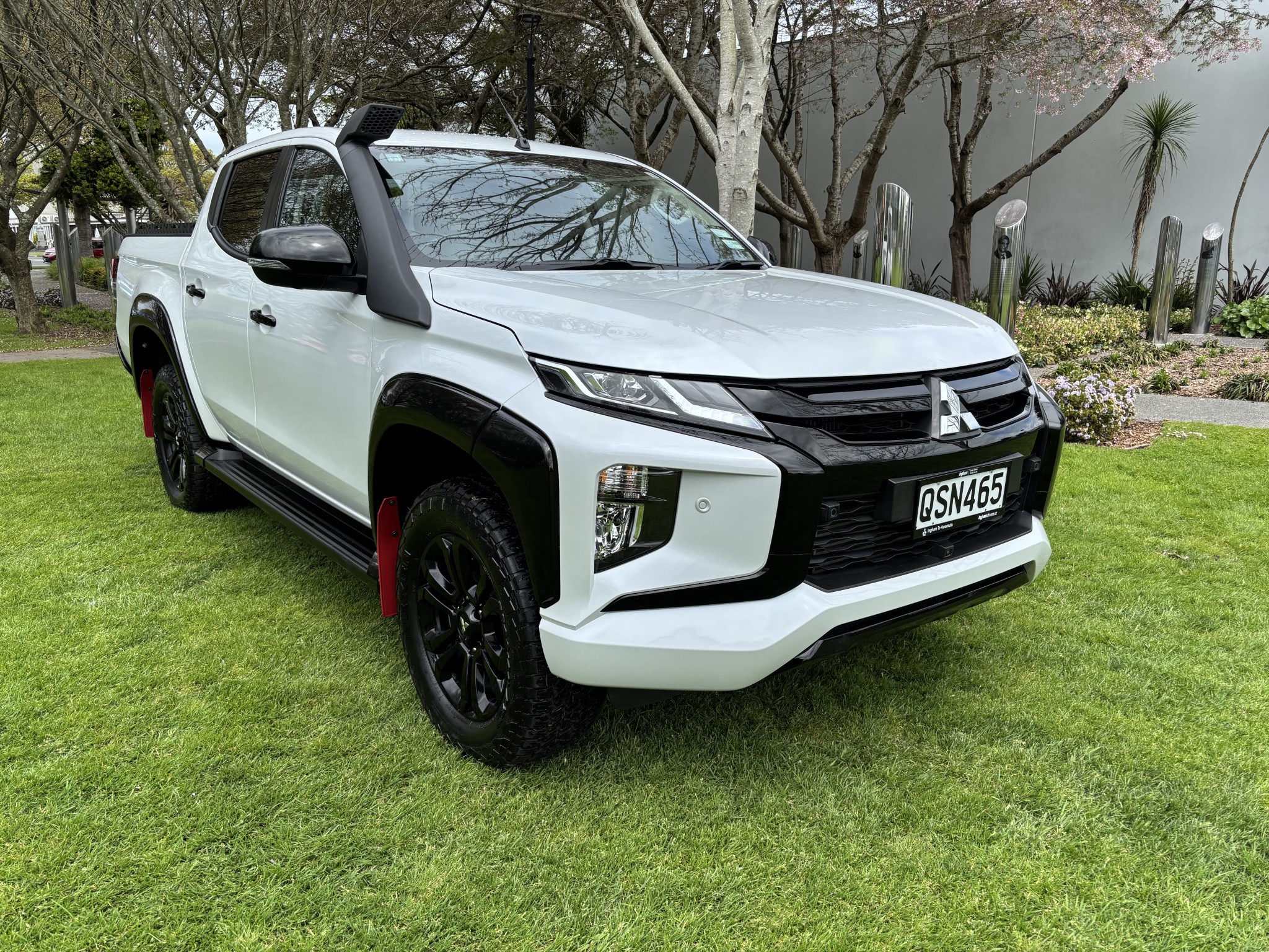 2024 Mitsubishi Triton | DC GSR 4WD 6AT 2.4D 4X4 BLACK EDITION AUTO | 24801 | 1