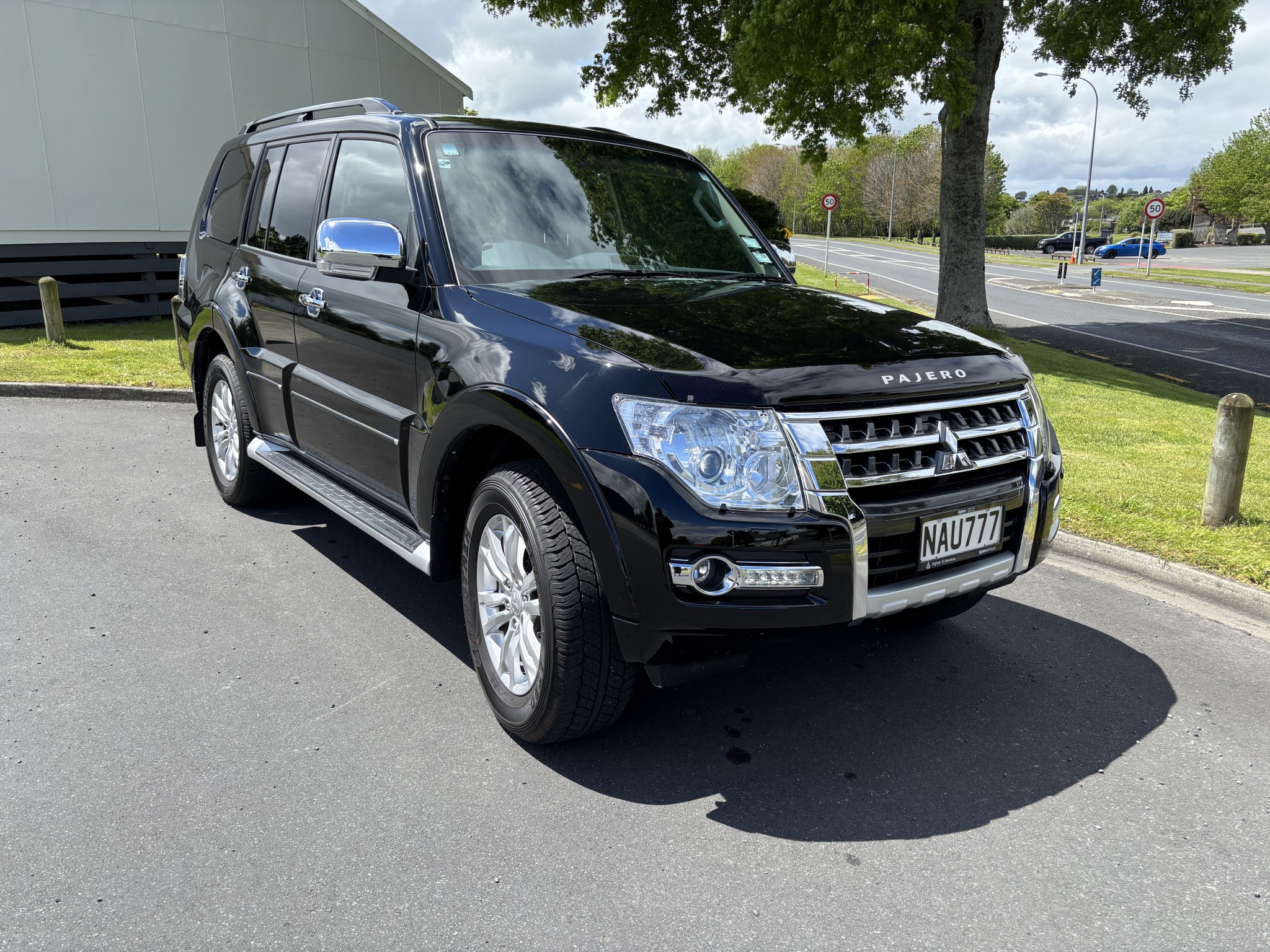 2020 Mitsubishi Pajero | EXCEED 3.2DT/4WD/5AT 7 SEAT 4X4 AUTO | 25036 | 1