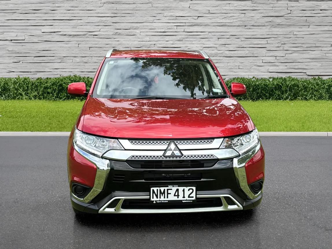 2021 Mitsubishi Outlander | LS 2.4P/CVT 7 SEAT AUTO SUV PETROL | 25125 | 2