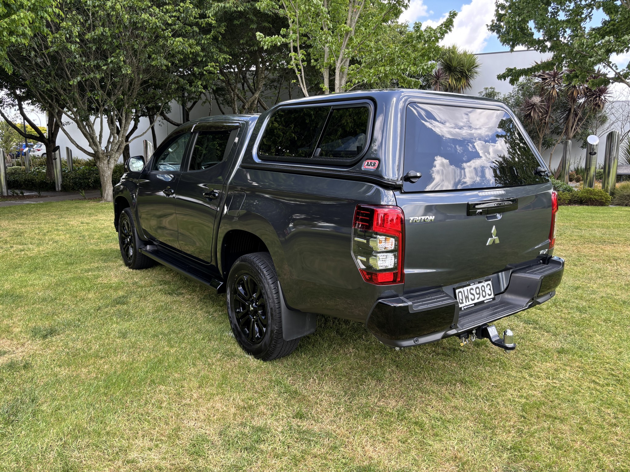 2023 Mitsubishi Triton | DC VRXB 6AT 2.4D AUTO BLACK EDITION LEATHER 2WD | 25127 | 4