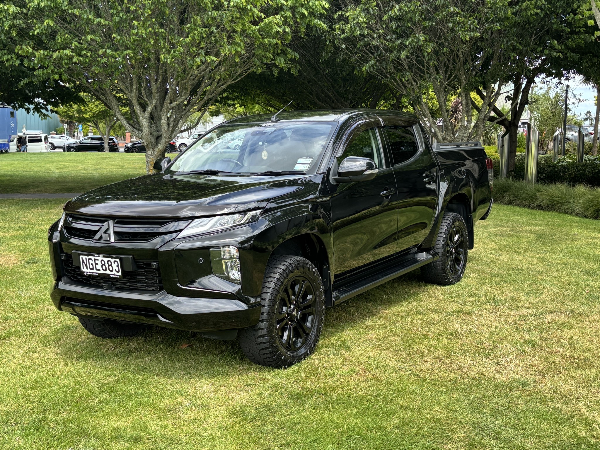 2021 Mitsubishi Triton | DC GLSB 4WD 6AT 2.4D AUTO TURBO 4X4 | 25146 | 4