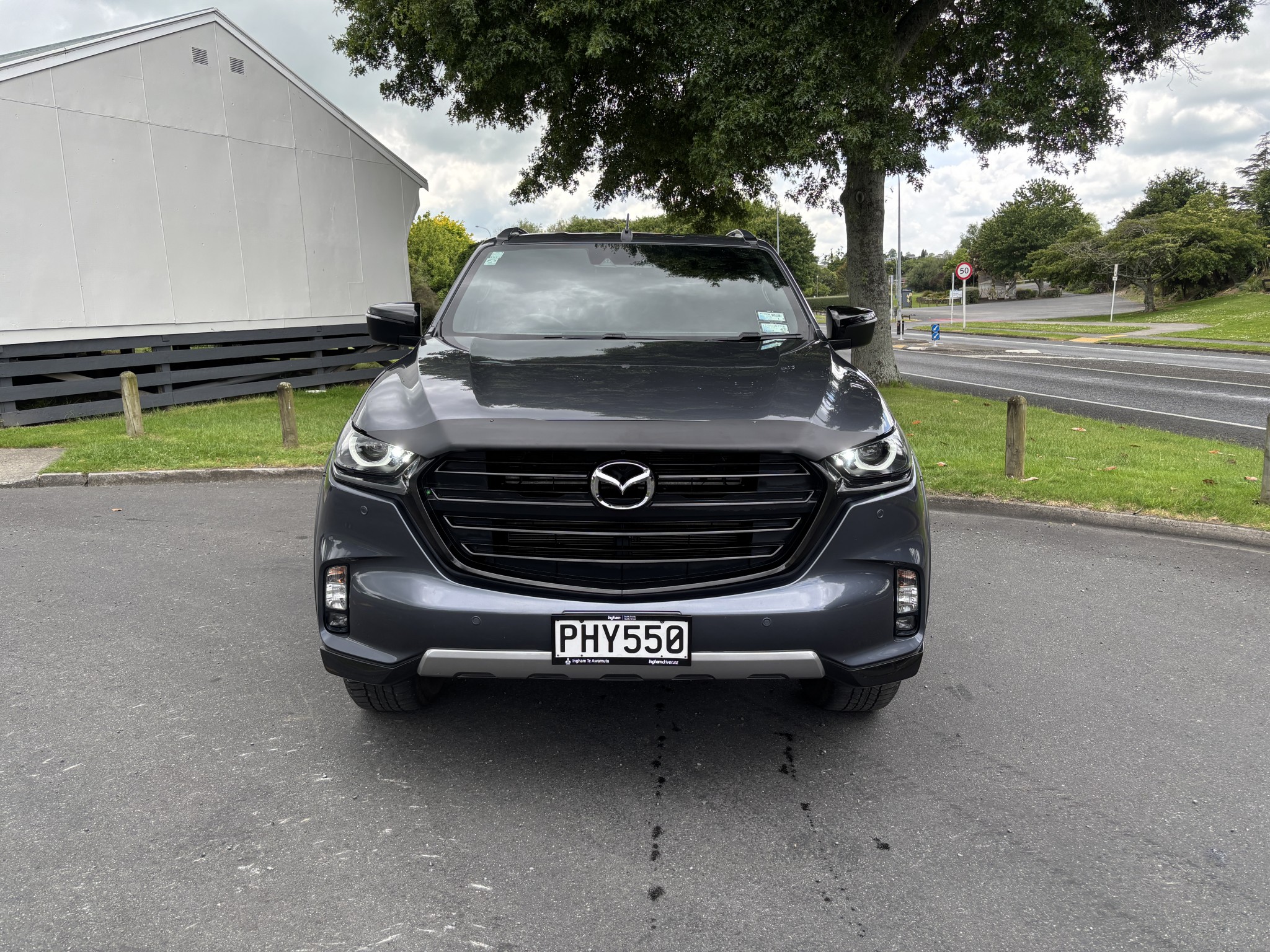 2022 Mazda BT-50 | TAKAMI D/C W/S 3.0DT AUTO 4WD LEATHER 4X4 | 25325 | 2