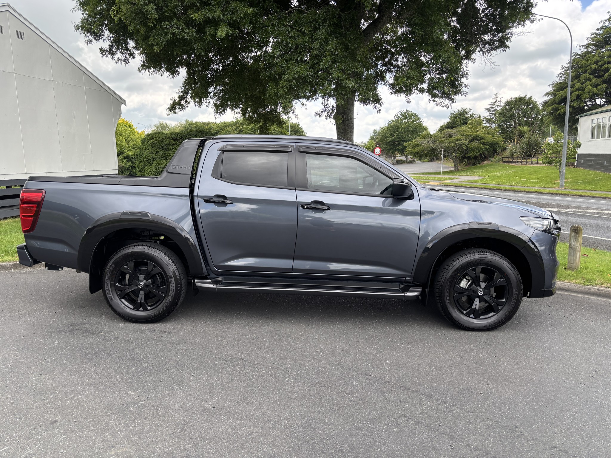 2022 Mazda BT-50 | TAKAMI D/C W/S 3.0DT AUTO 4WD LEATHER 4X4 | 25325 | 3