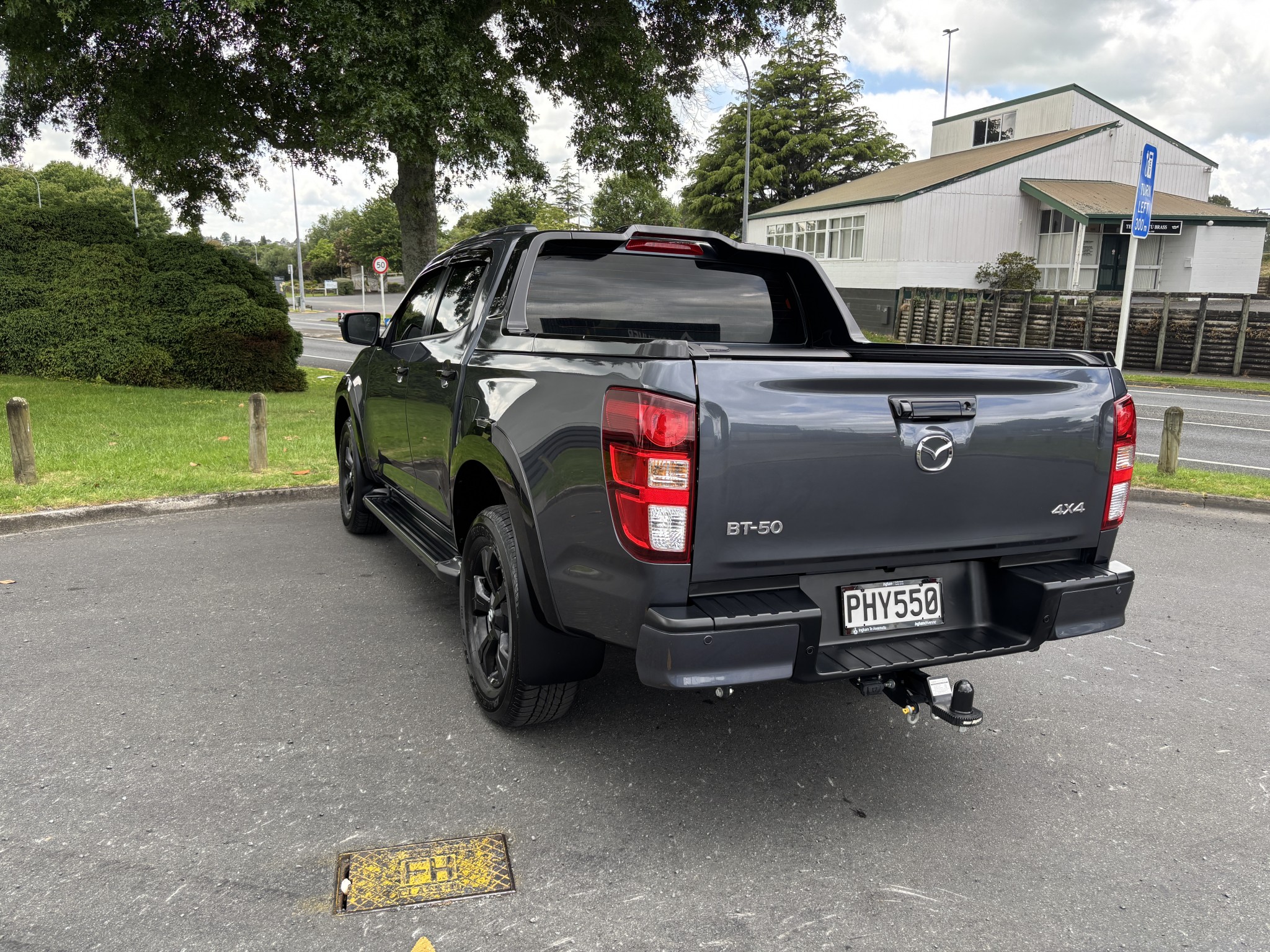 2022 Mazda BT-50 | TAKAMI D/C W/S 3.0DT AUTO 4WD LEATHER 4X4 | 25325 | 6