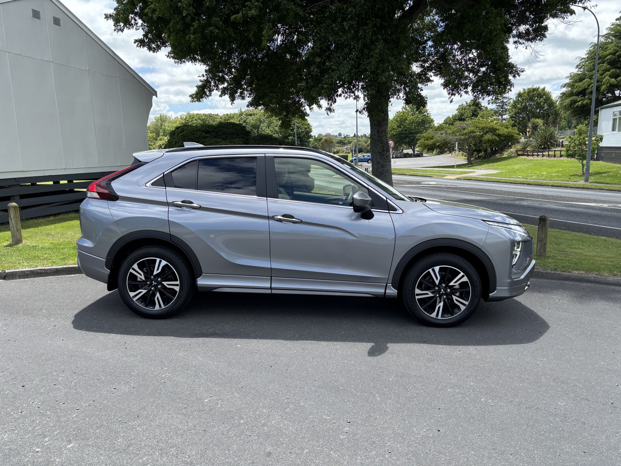 2024 Mitsubishi Eclipse Cross | VRX 1.5PT/4WD/8CVT AUTO AWD PETROL TURBO | 25343 | 3