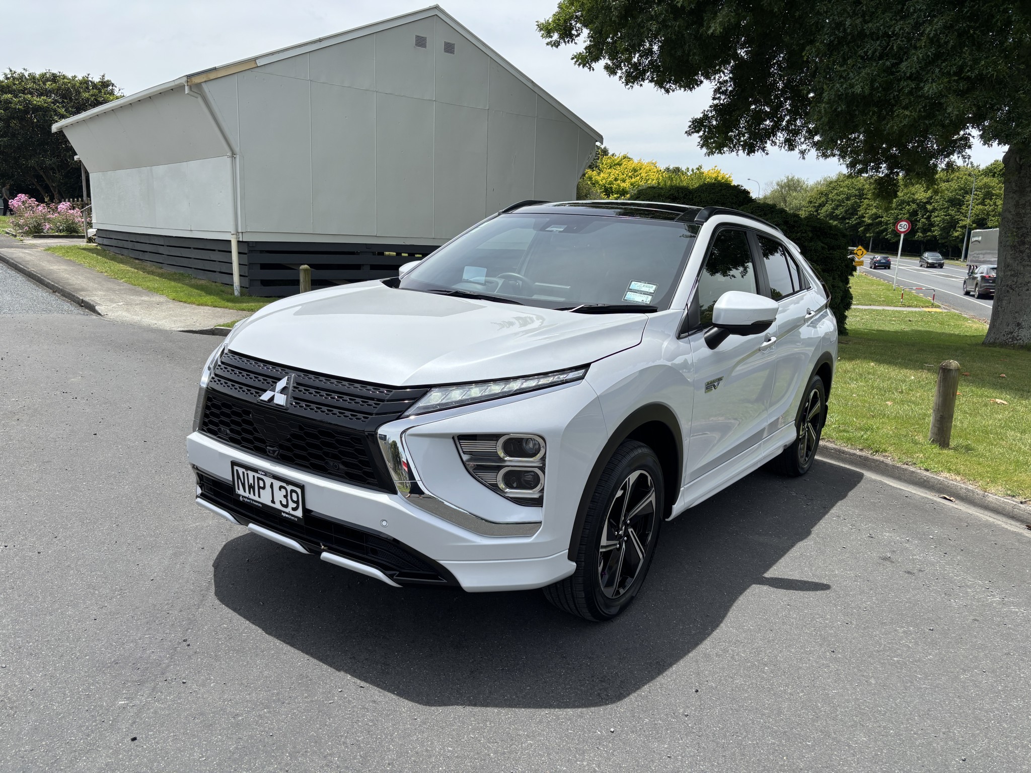 2021 Mitsubishi Eclipse Cross | VRX PHEV/4WD/AUTO SUV 5 SEAT HYBRID PLUG IN | 25400 | 6