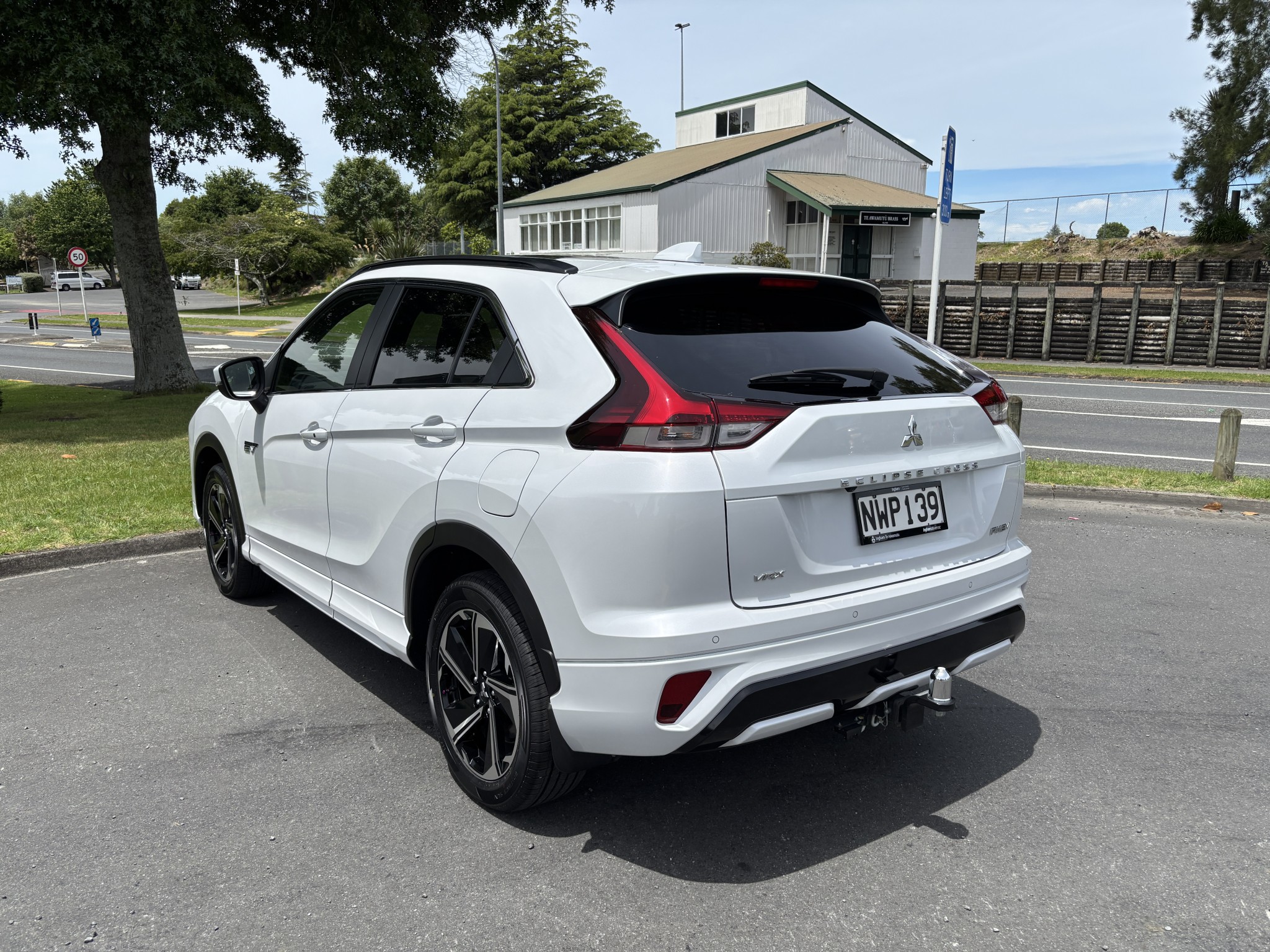 2021 Mitsubishi Eclipse Cross | VRX PHEV/4WD/AUTO SUV 5 SEAT HYBRID PLUG IN | 25400 | 7