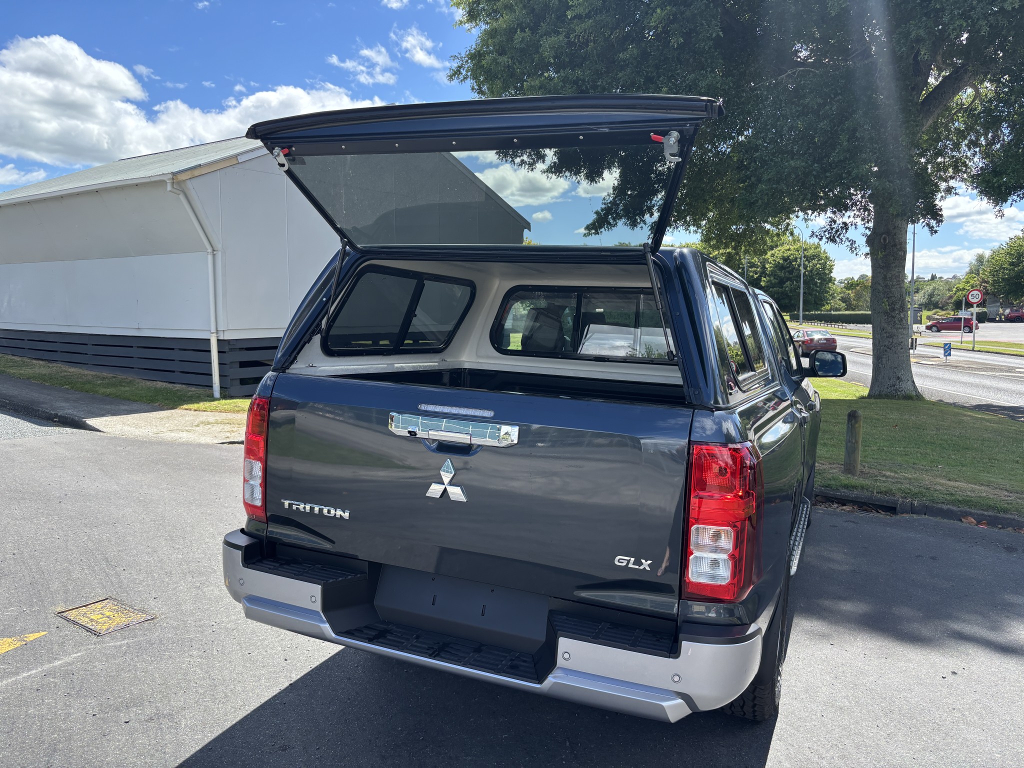 2024 Mitsubishi Triton | DC GLX 6AT 2.4DT AUTO 2WD CANOPY | 25472 | 7