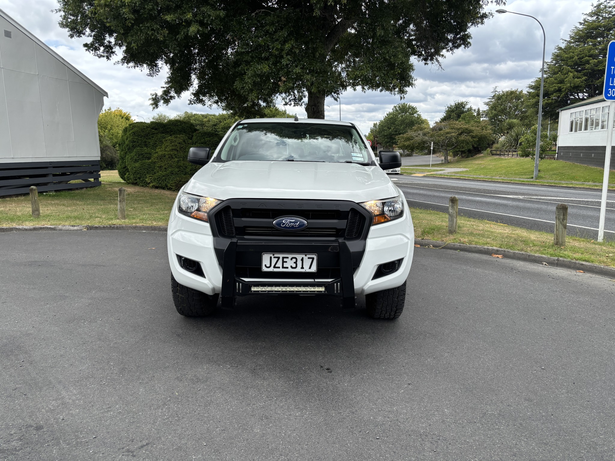 2016 Ford Ranger | XL DOUBLE CAB W/SA AUTO 4X2 3.2 DIESEL TURBO | 25697 | 2