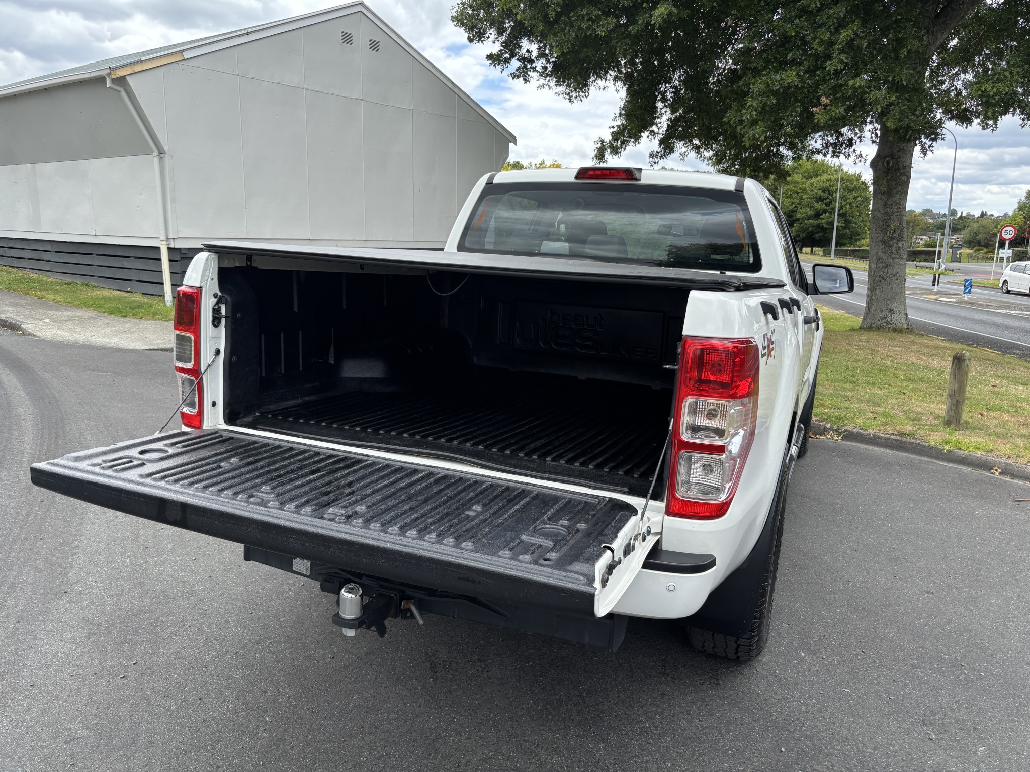 2016 Ford Ranger | XL DOUBLE CAB W/SA AUTO 4X2 3.2 DIESEL TURBO | 25697 | 6