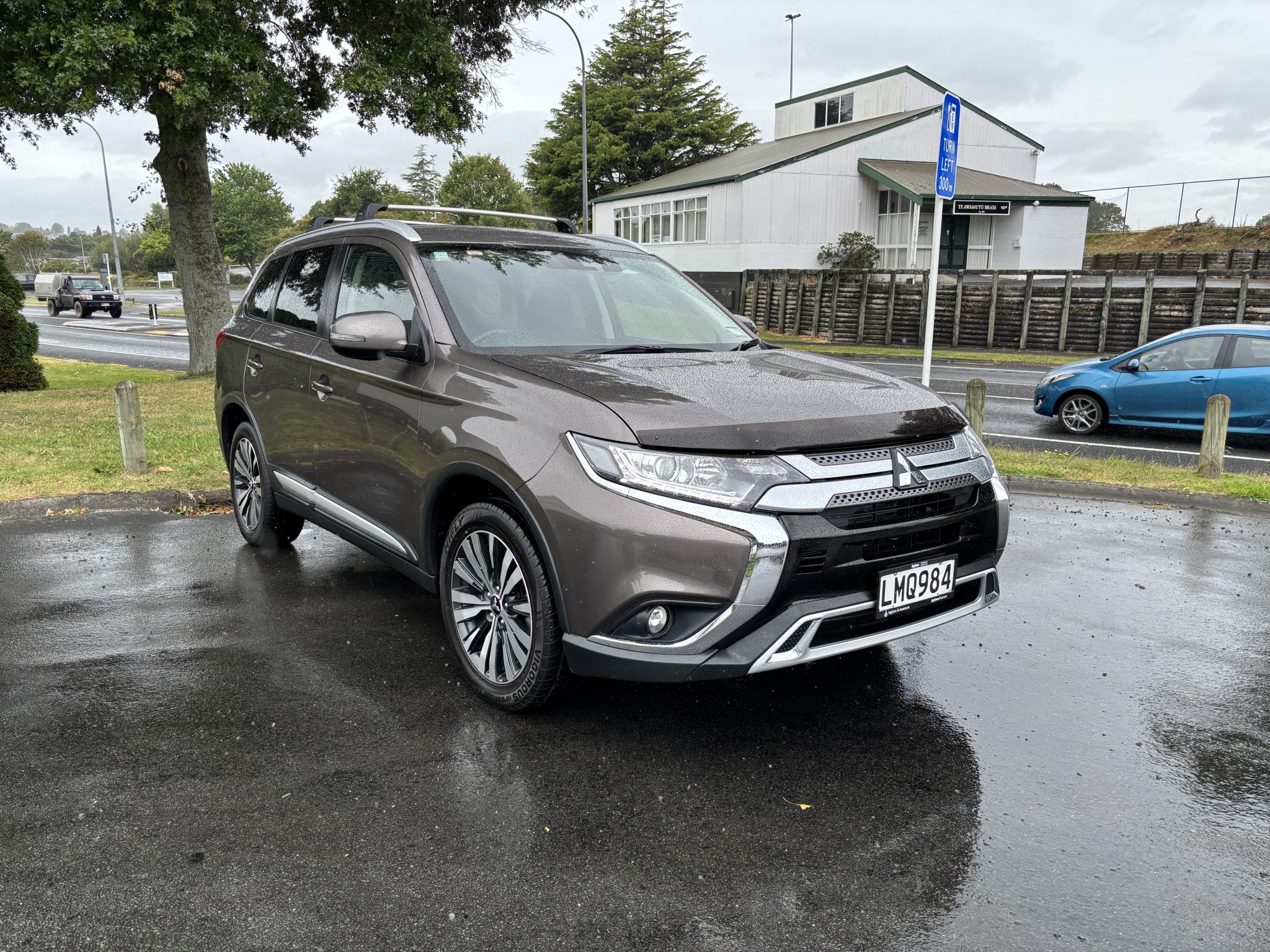 2018 Mitsubishi Outlander | XLS 2.4P/4WD/CVT 7 SEAT AUTO PETROL  | 25727 | 1