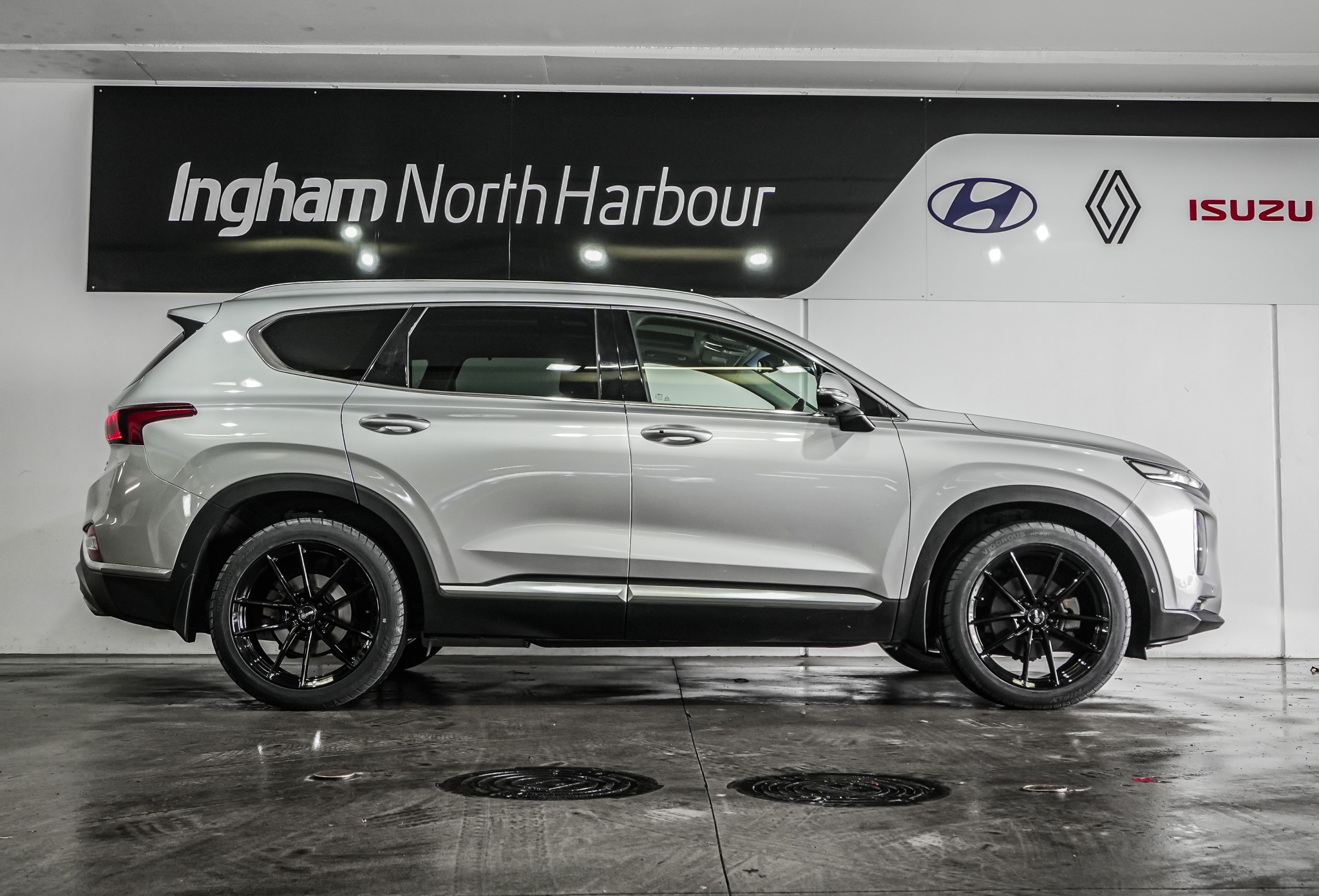 2020 Hyundai Santa Fe | TM LIMITED 2.4P/4WD | 24637 | 2