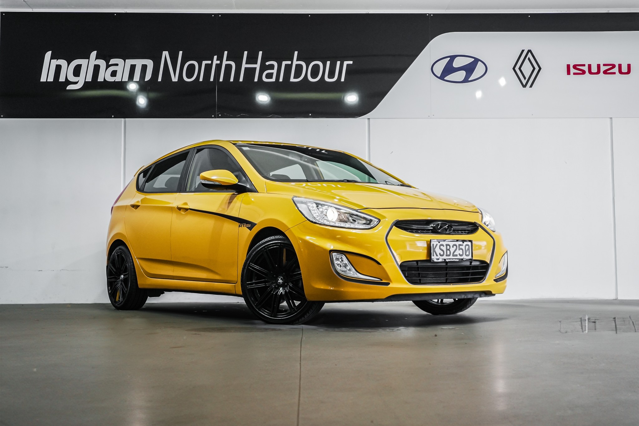 2017 Hyundai Accent | ELITE 1.6P | 25009 | 1