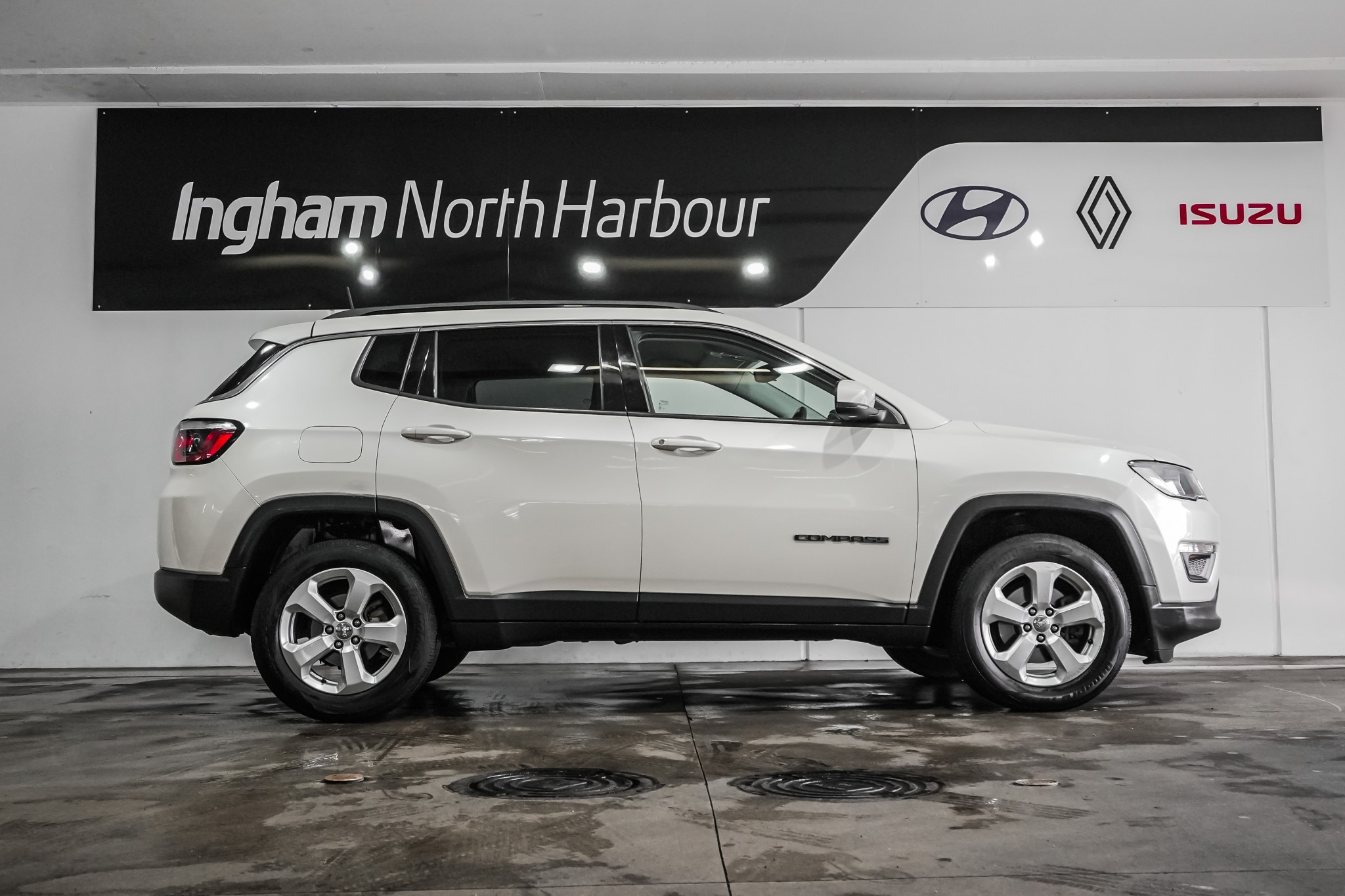 2018 Jeep Compass | LONGITUDE 2.4P/6AT | 25074 | 2