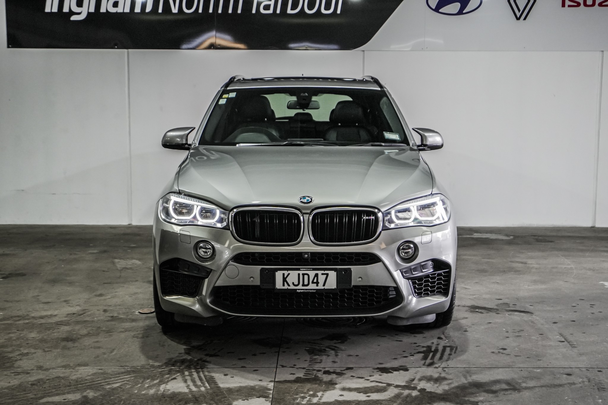 2017 BMW X5 | M SAV 4.4P/4WD/8AT/S | 25140 | 6