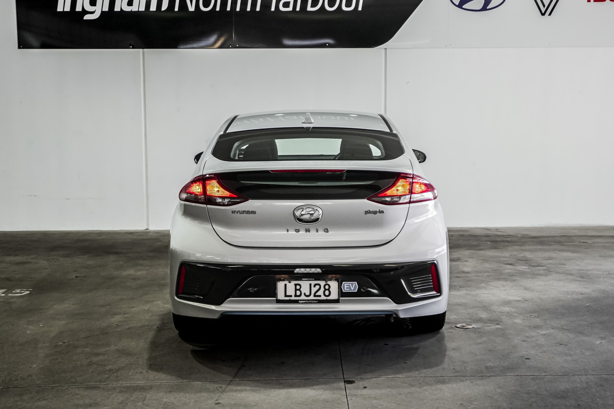 2017 Hyundai Ioniq | PHEV PHEV/6AM | 25562 | 4