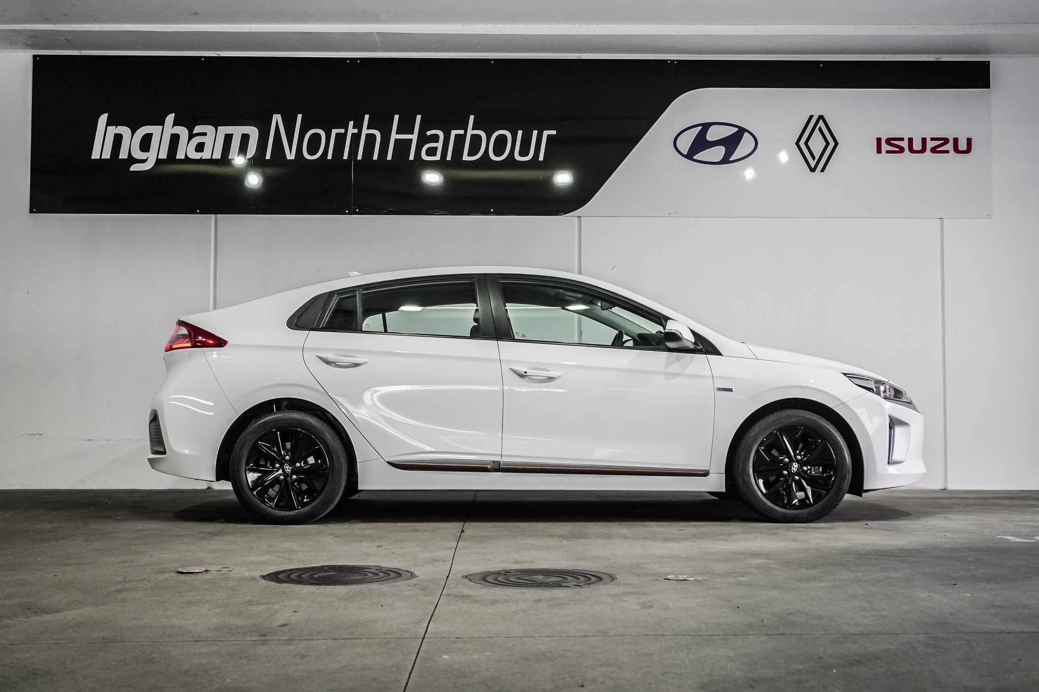 2017 Hyundai Ioniq | EV/FD | 25639 | 2