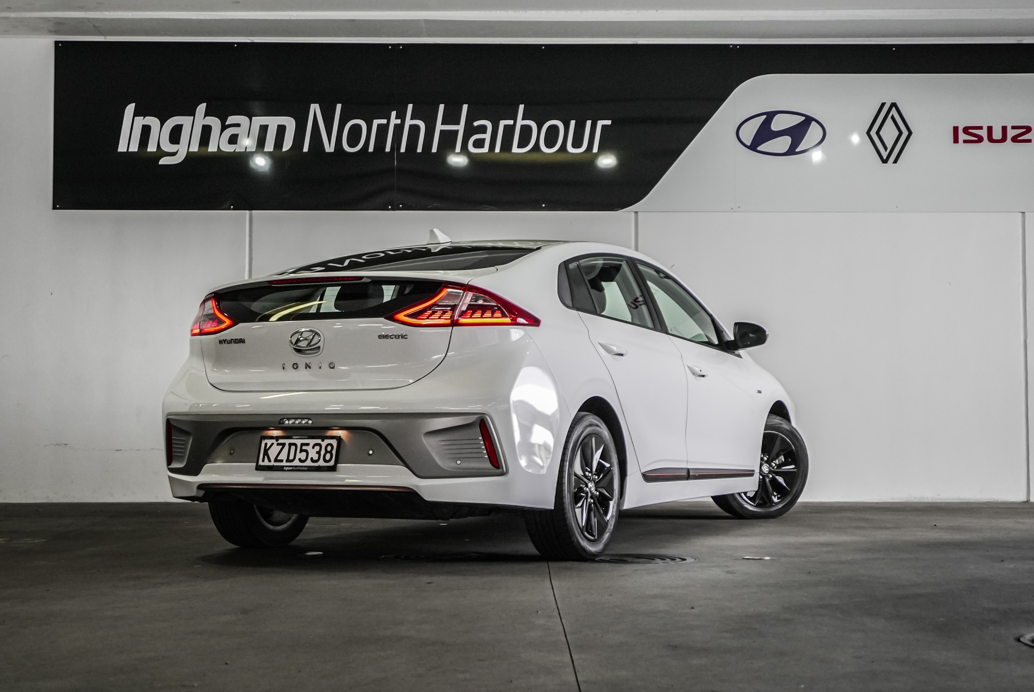 2017 Hyundai Ioniq | EV/FD | 25639 | 3