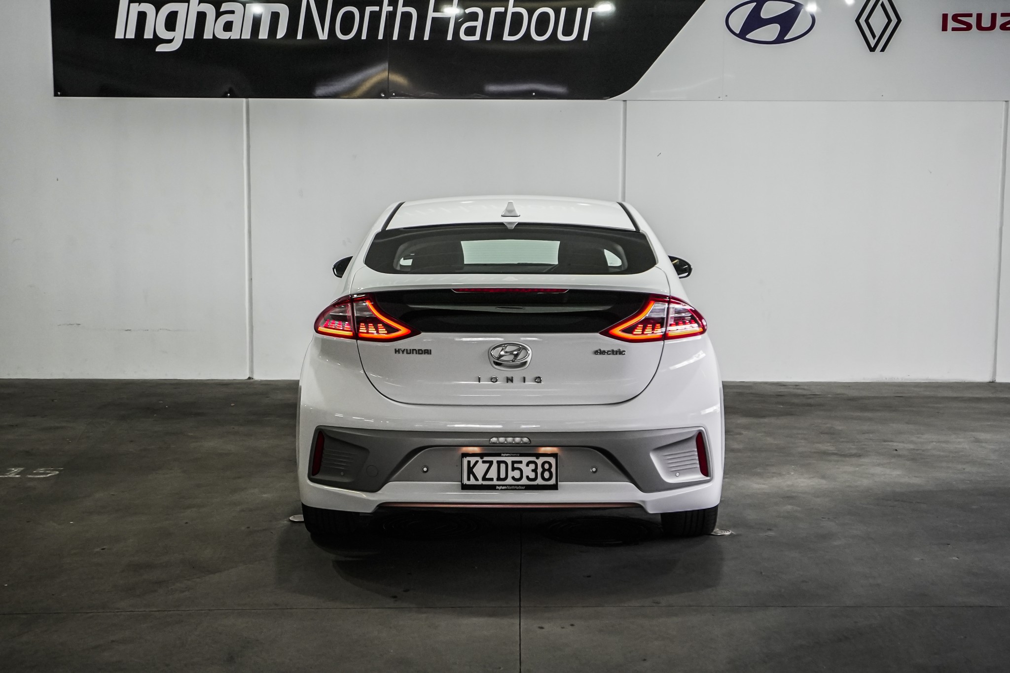 2017 Hyundai Ioniq | EV/FD | 25639 | 5