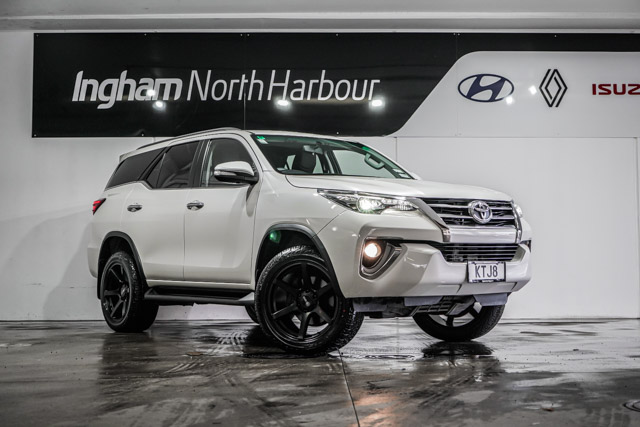 2017 Toyota Fortuner | LIMITED 2.8D/4WD/6AT | 23804 | 1