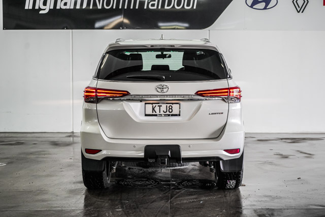 2017 Toyota Fortuner | LIMITED 2.8D/4WD/6AT | 23804 | 5