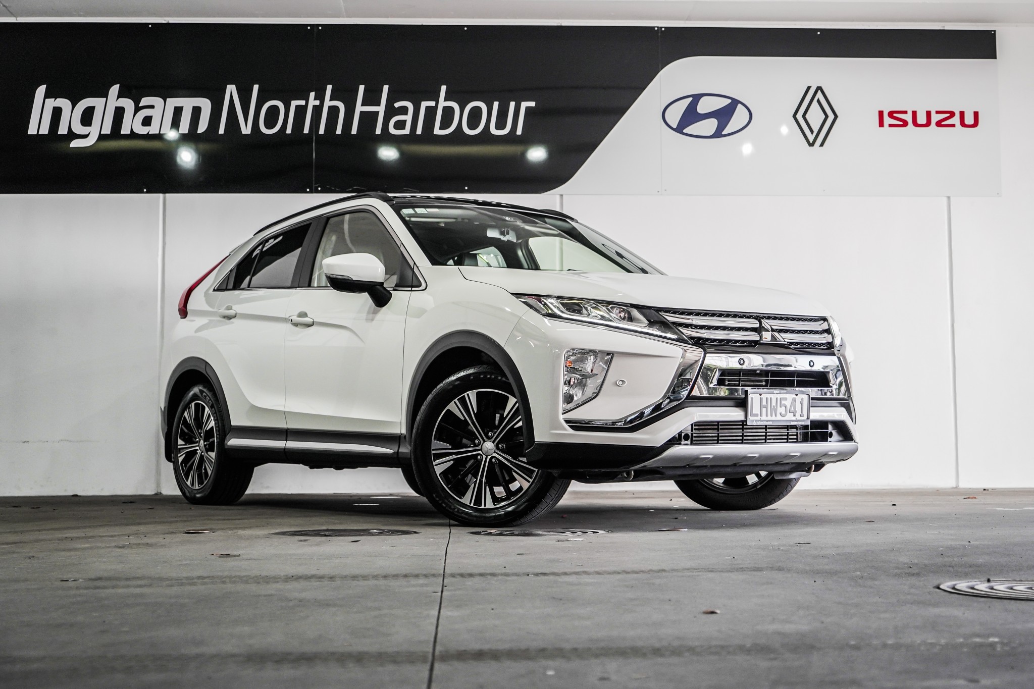 2018 Mitsubishi Eclipse Cross | VRX 1.5P/8CVT | 23937 | 1